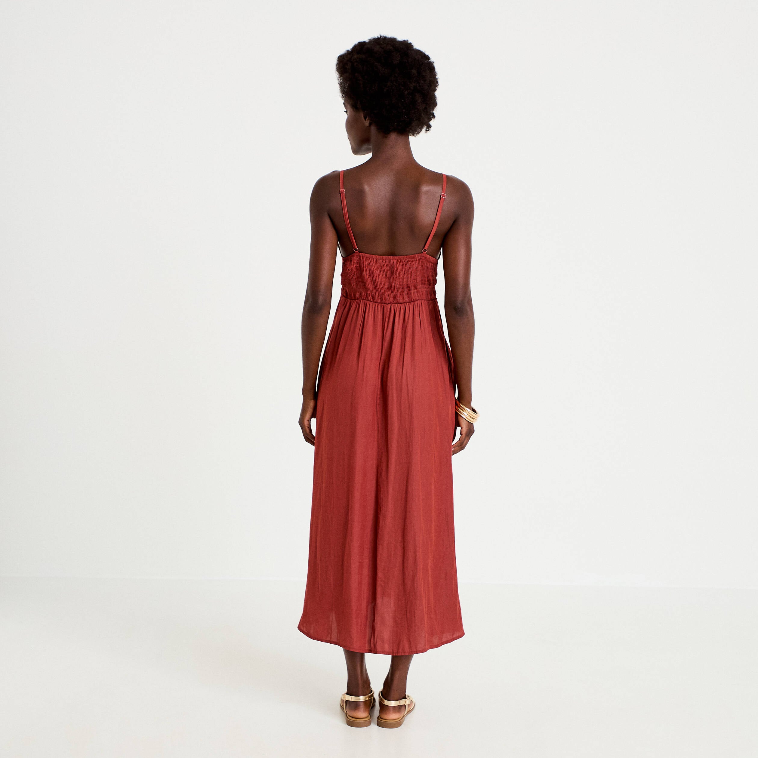 Robe longue &eacute;vas&eacute;e col v satin&eacute;e vieux rose femme