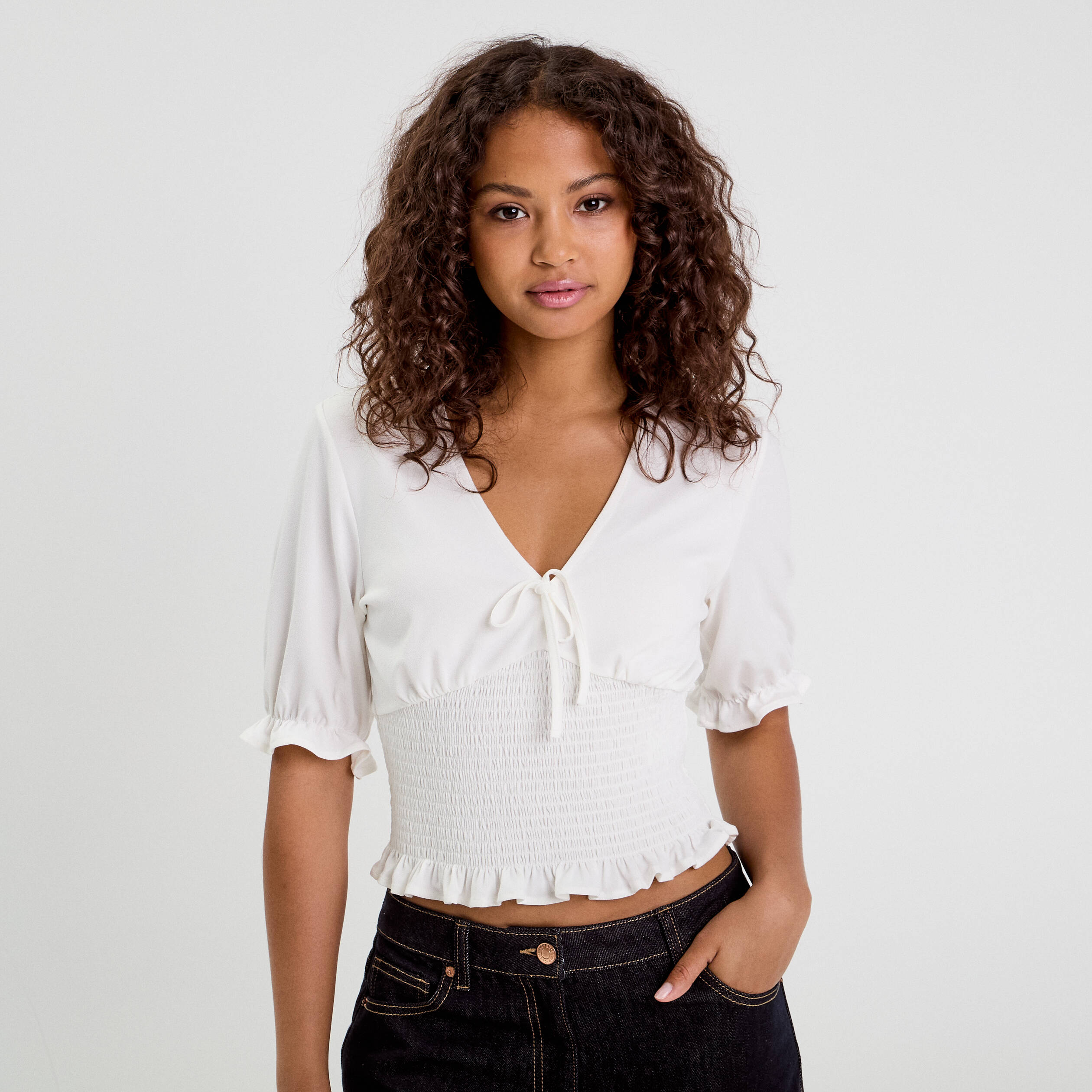 blouse manches courtes smockee blanc femme Blouse manches courtes smockée blanc femme