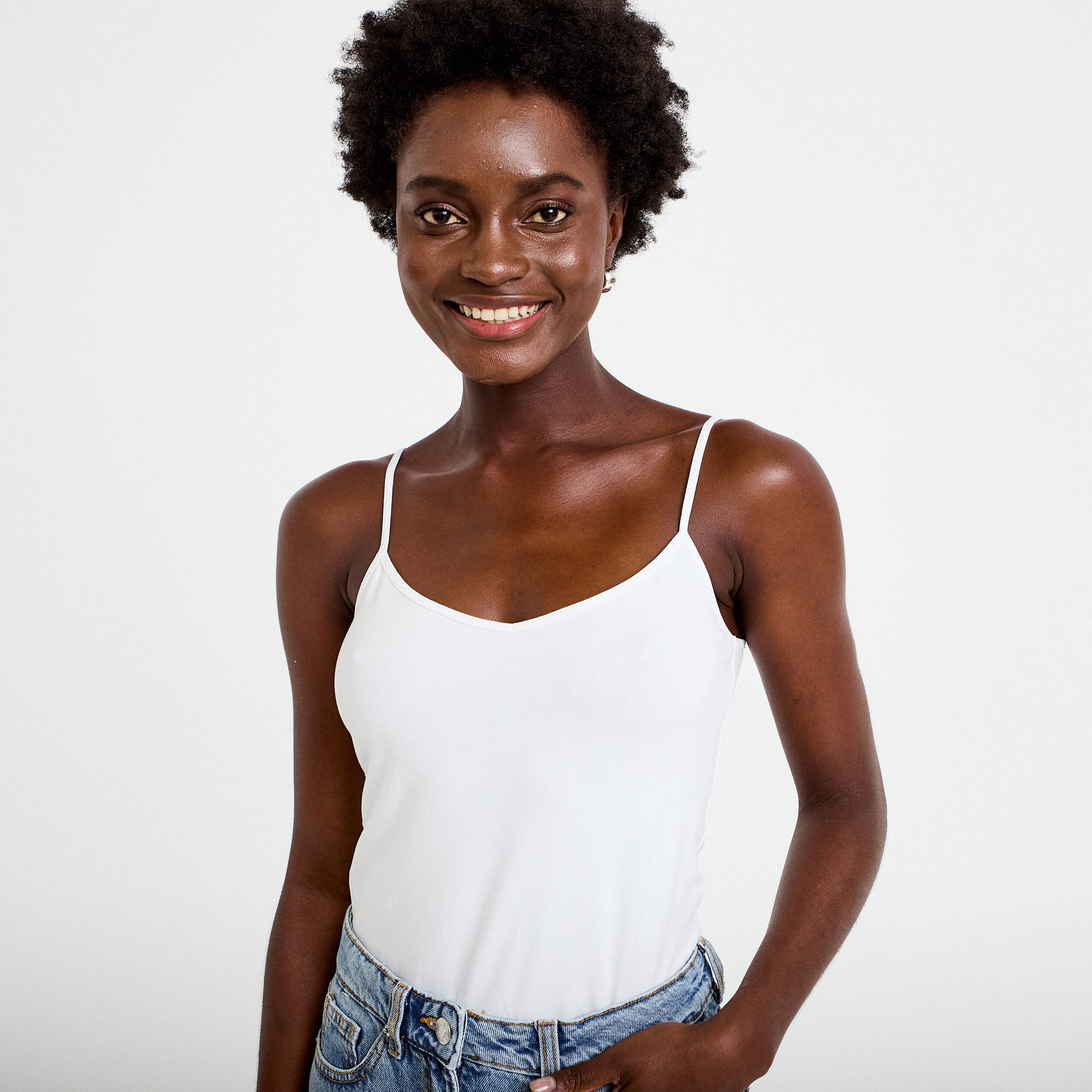 D&eacute;bardeur bretelles fines blanc femme