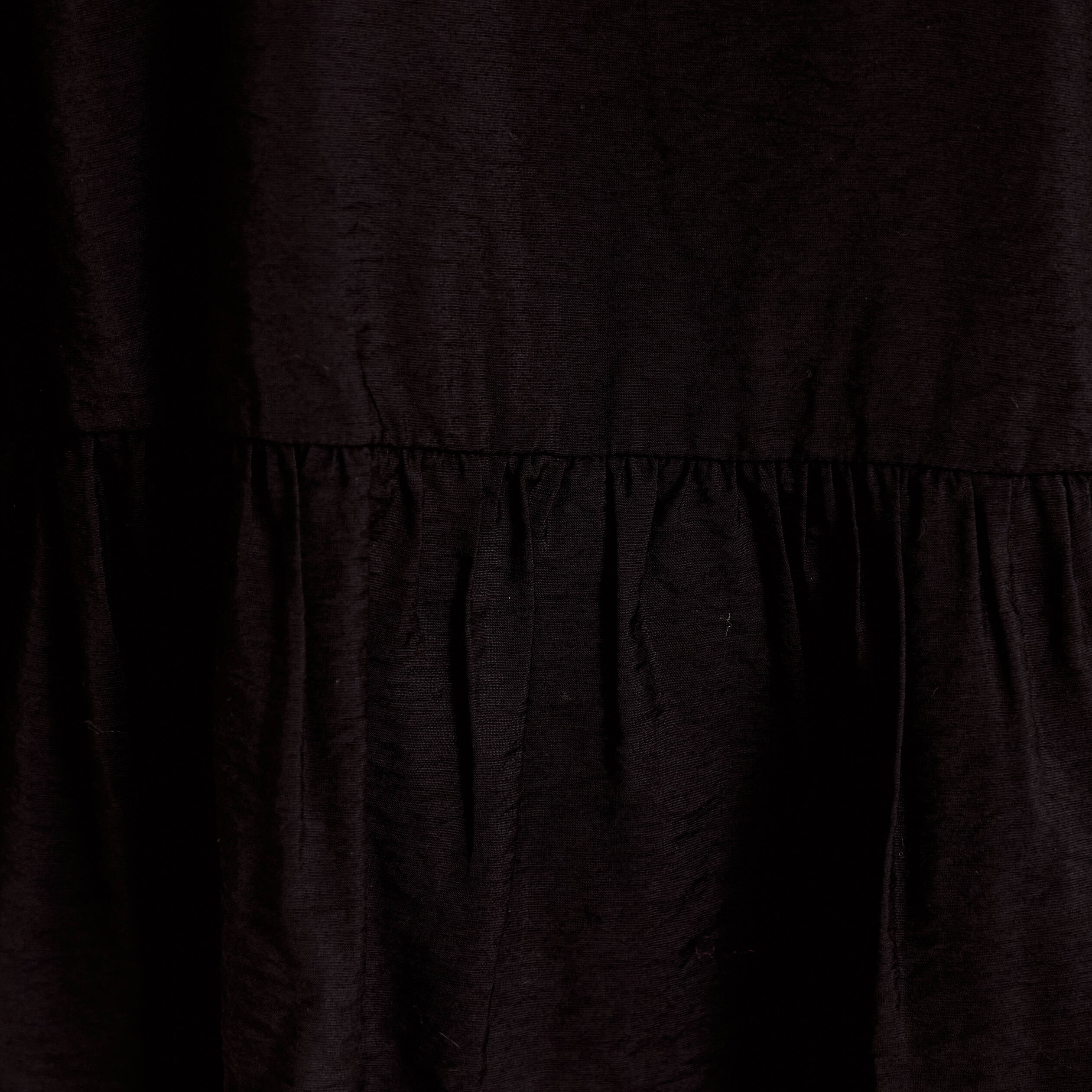 Chemise droite pliss&eacute;e col am&eacute;ricain noir femme