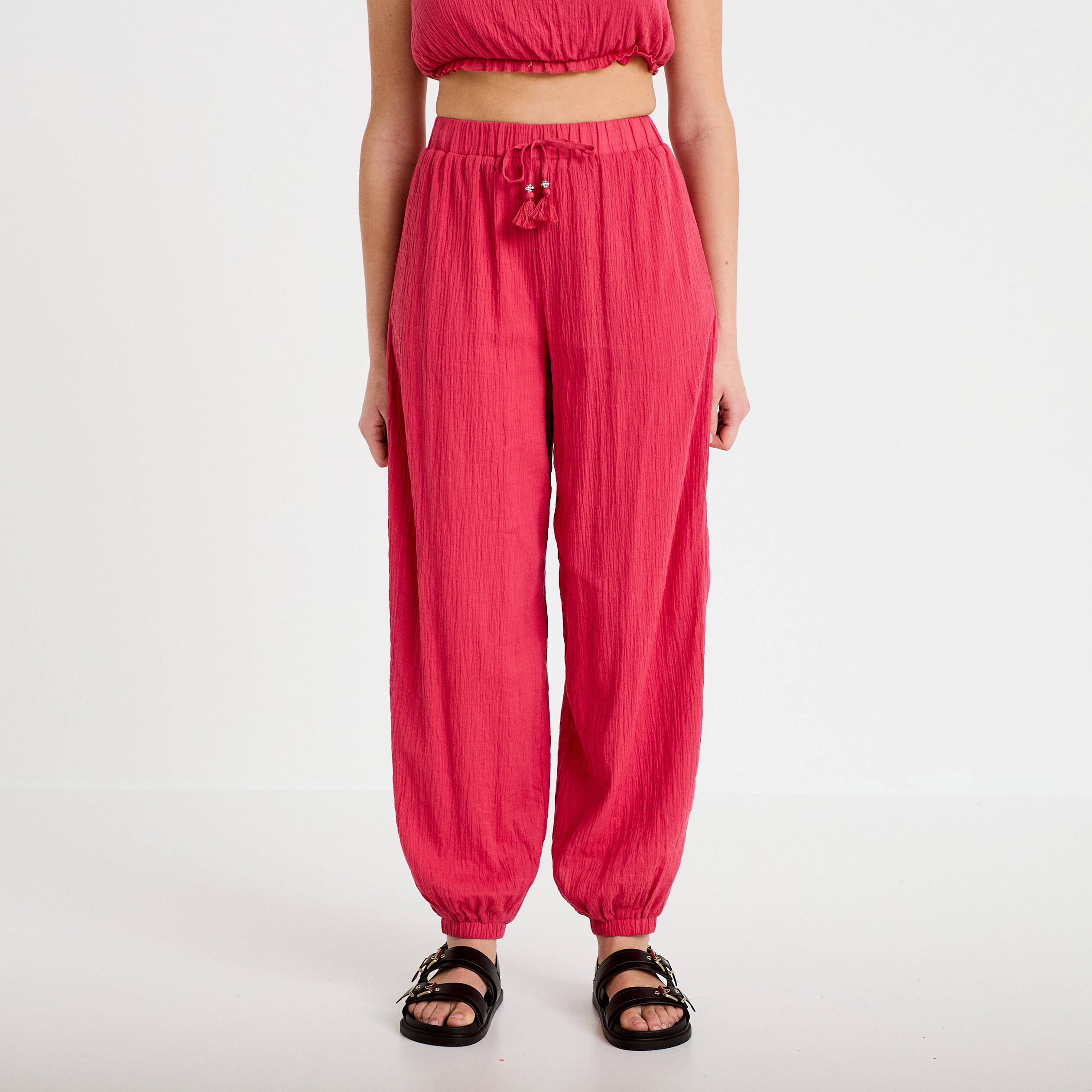Pantalon large taille haute pliss&eacute; rose framboise femme