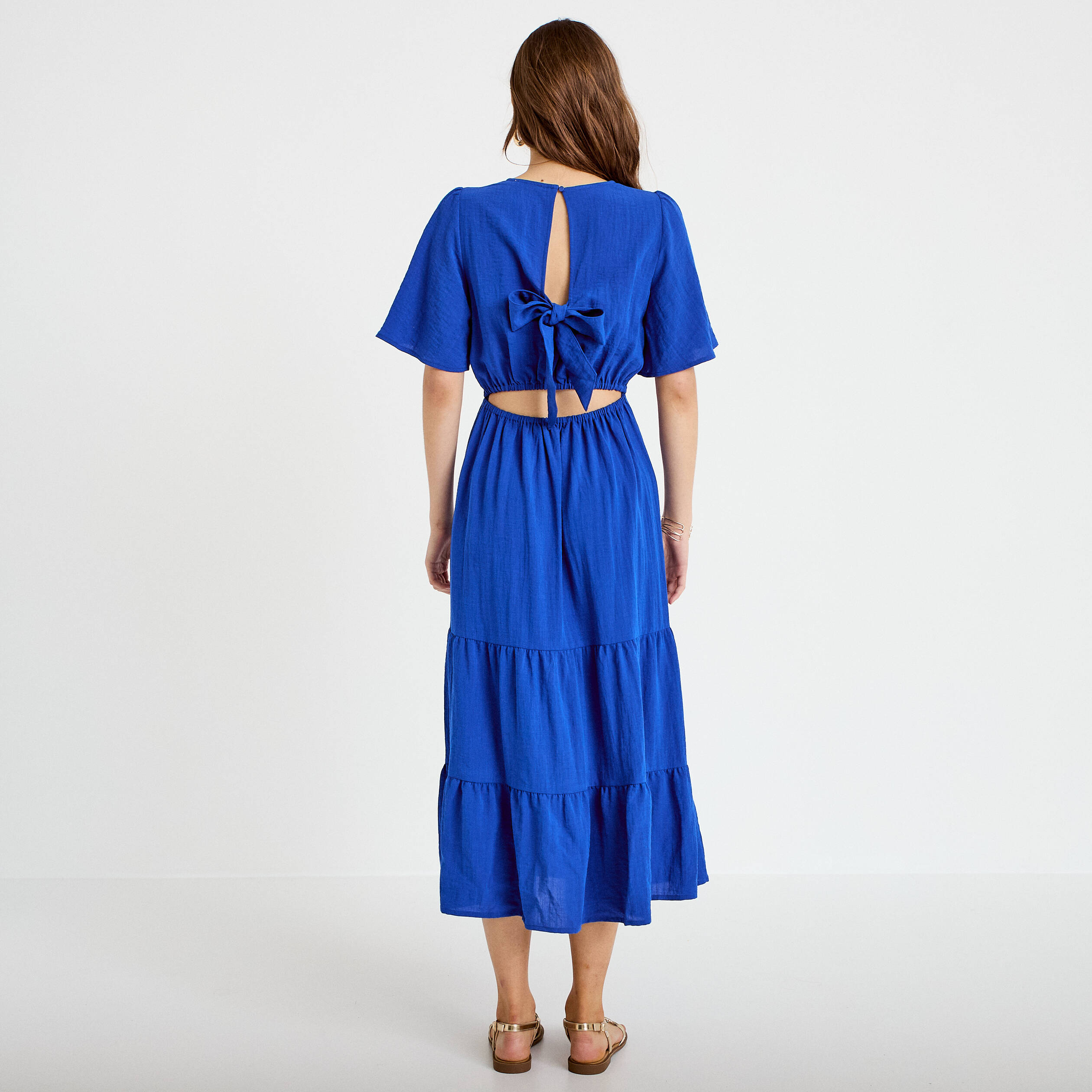 Robe &eacute;vas&eacute;e col v bleu electrique femme