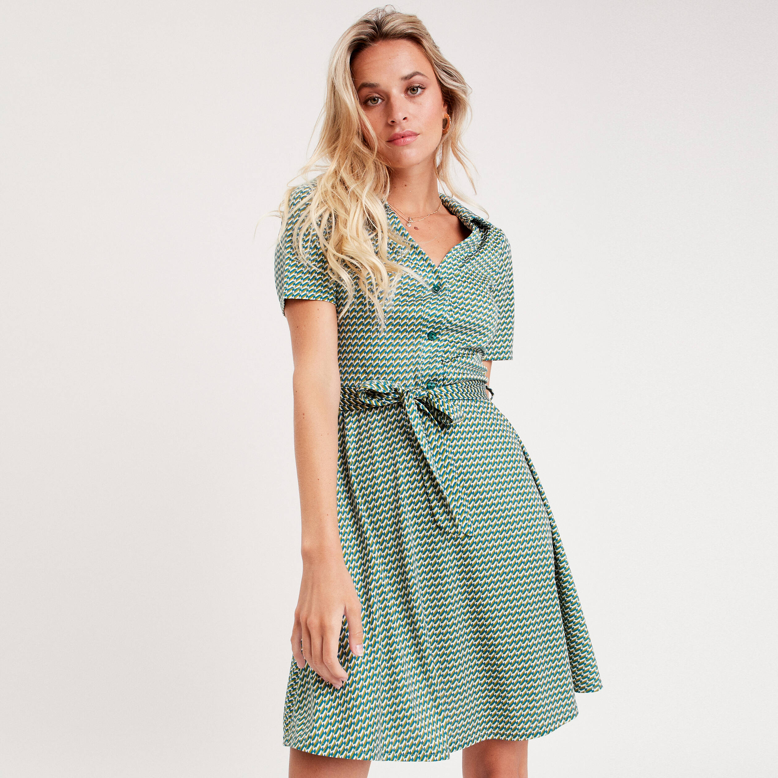 robe evasee ceinturee blanc femme Robe évasée ceinturée blanc femme