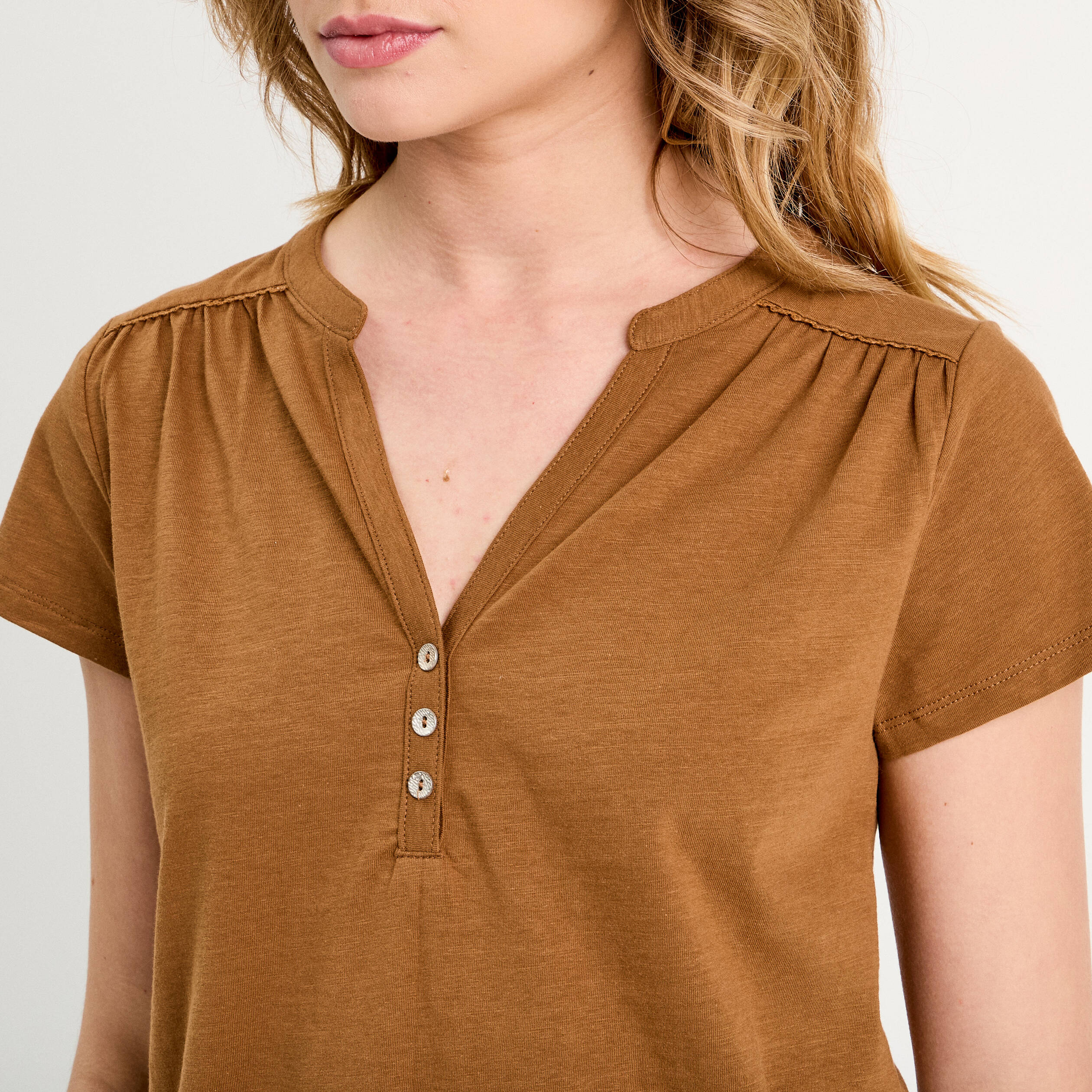 T-shirt manches courtes marron femme