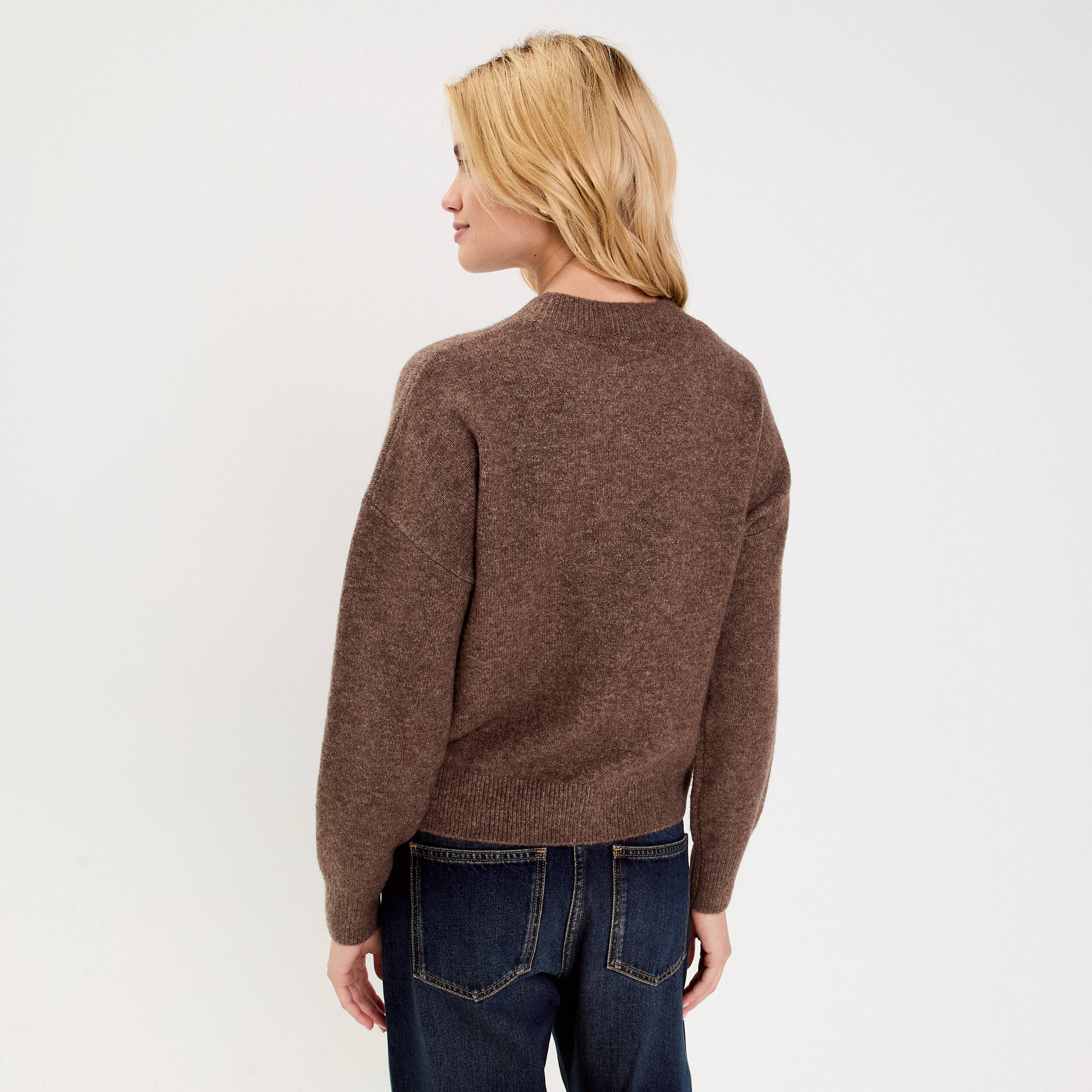Pull col rond marron fonc&eacute; femme