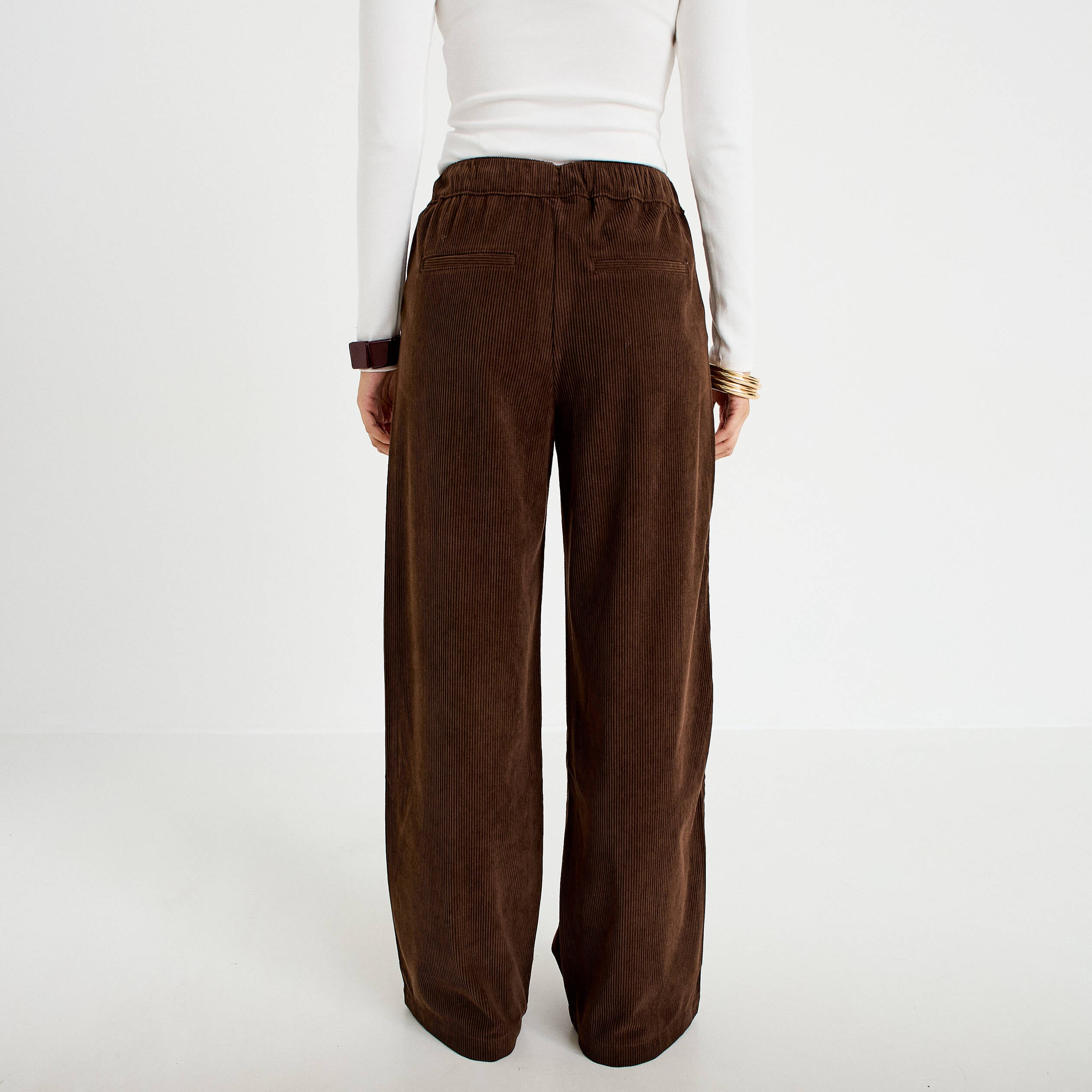 Pantalon jogging taille standard velours marron fonc&eacute; femme