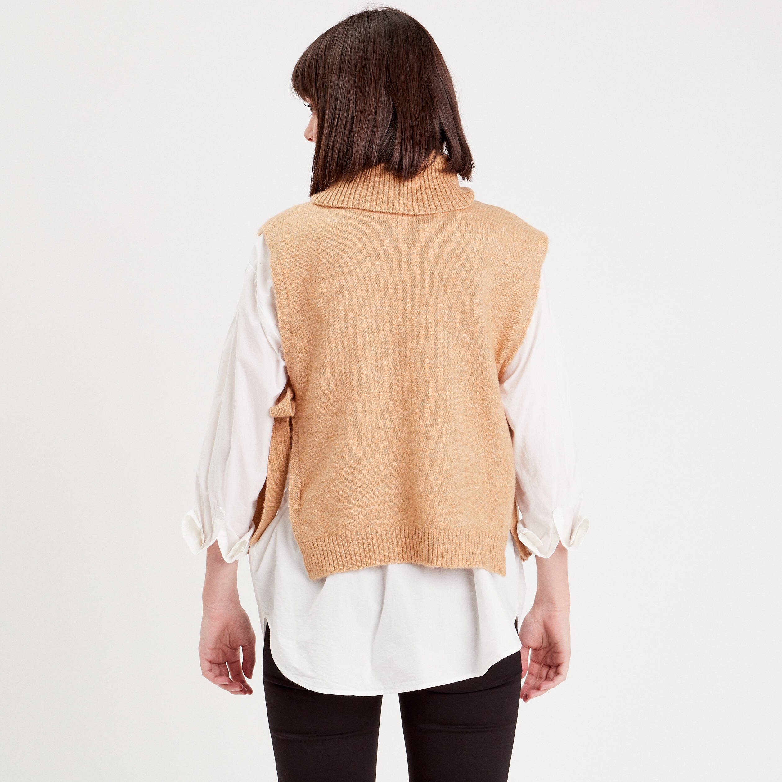 pull sans manches col roule beige femme Pull sans manches col roulé beige femme