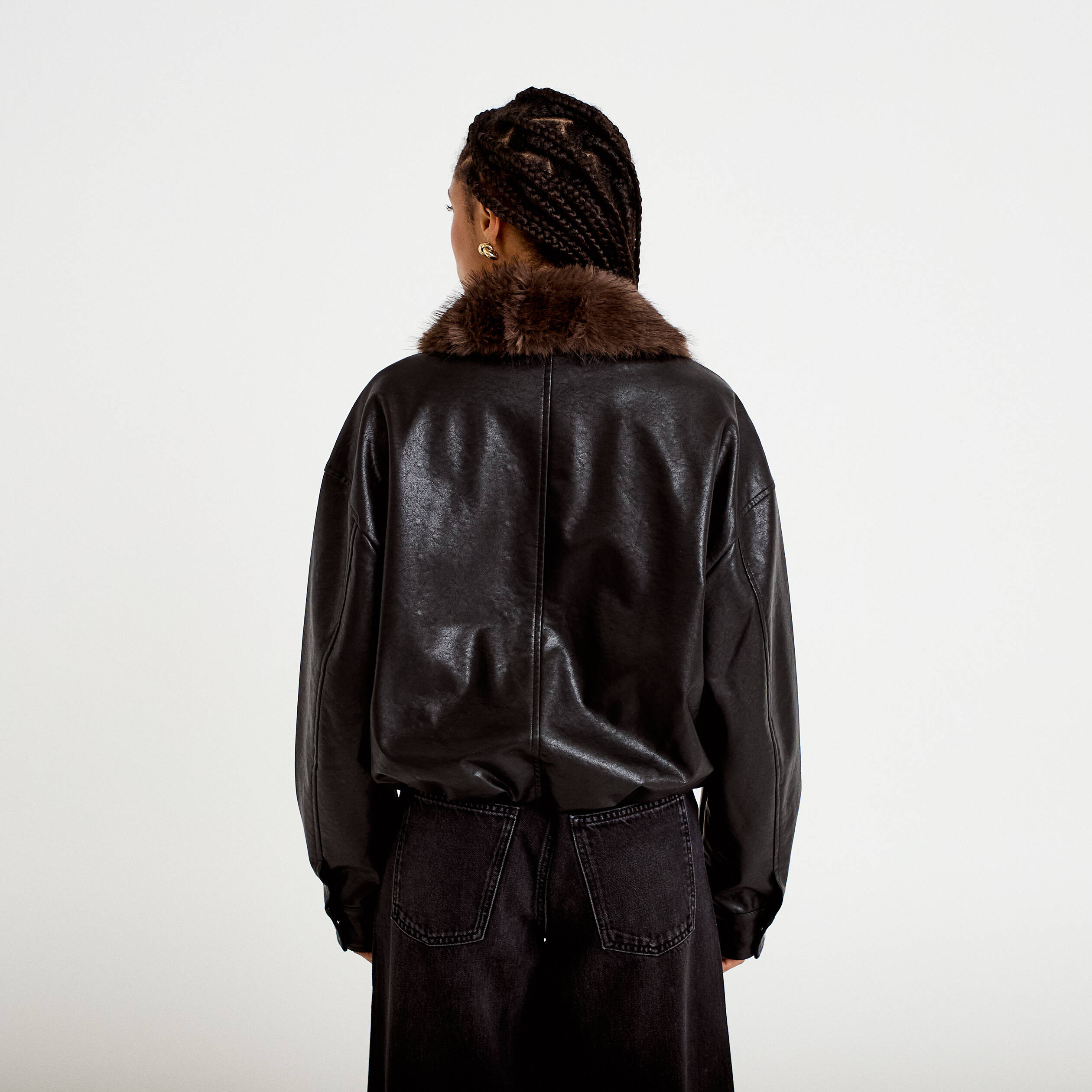 Veste droite similicuir col tailleur noir femme