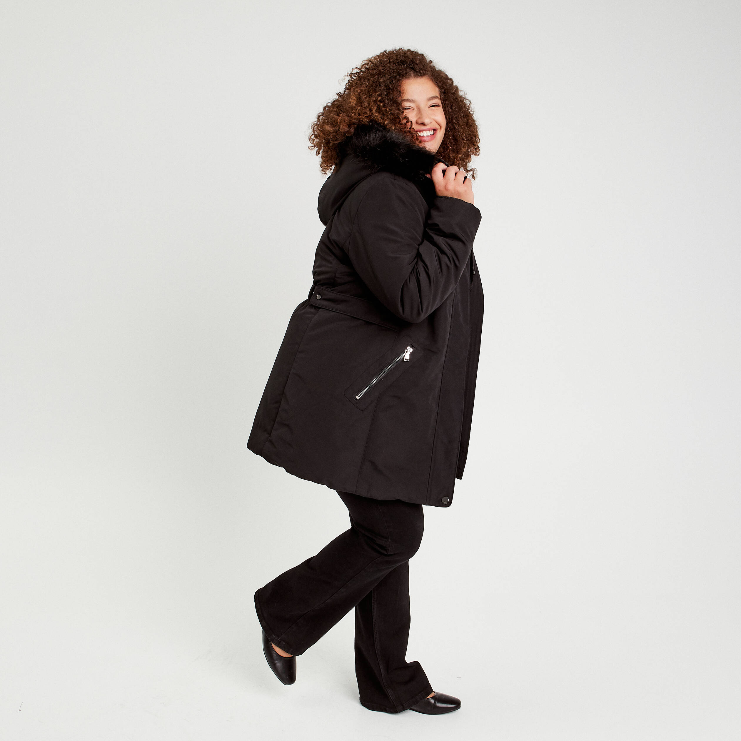 parka droite avec capuche noir femme Parka droite avec capuche noir femme