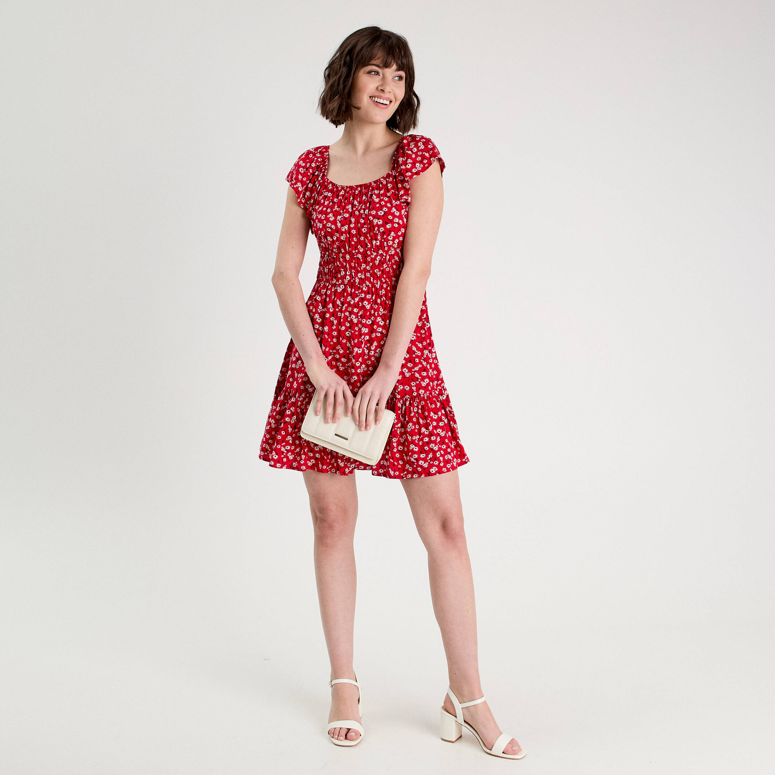 Robe &eacute;vas&eacute;e manches courtes rouge femme