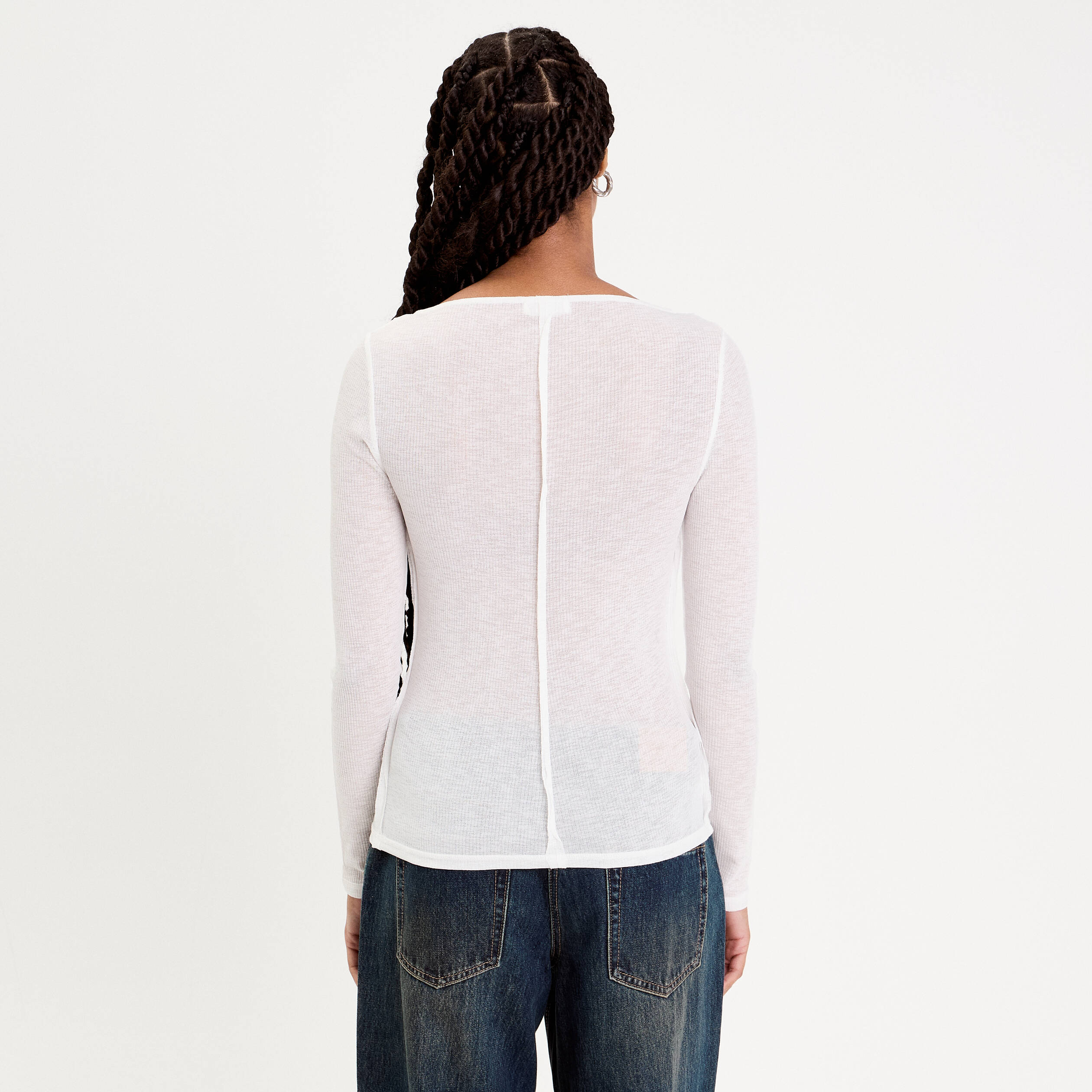 T-shirt cintr&eacute; col rond manches longues blanc femme