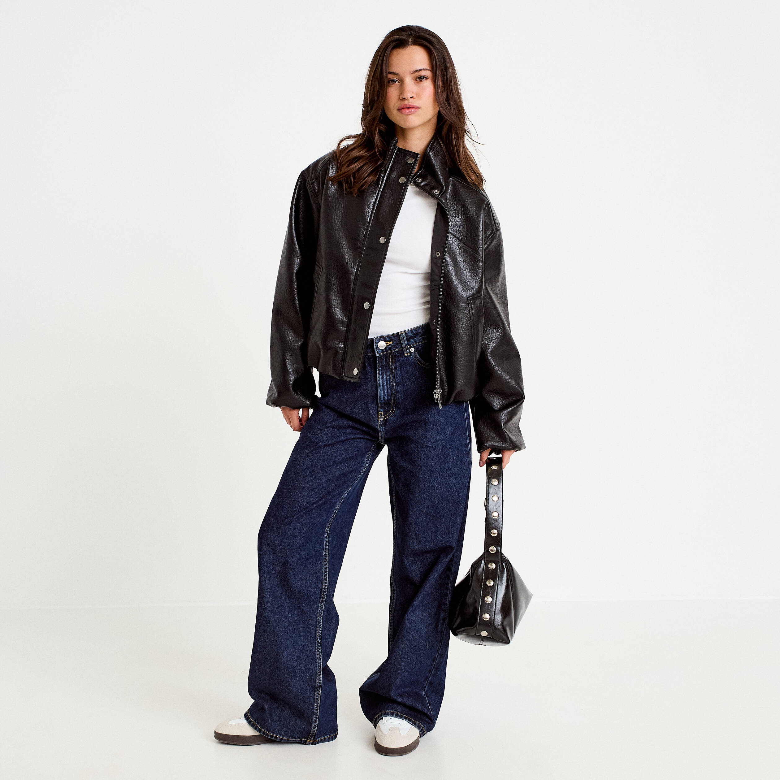 Jean wide leg taille haute Petite denim blue black femme