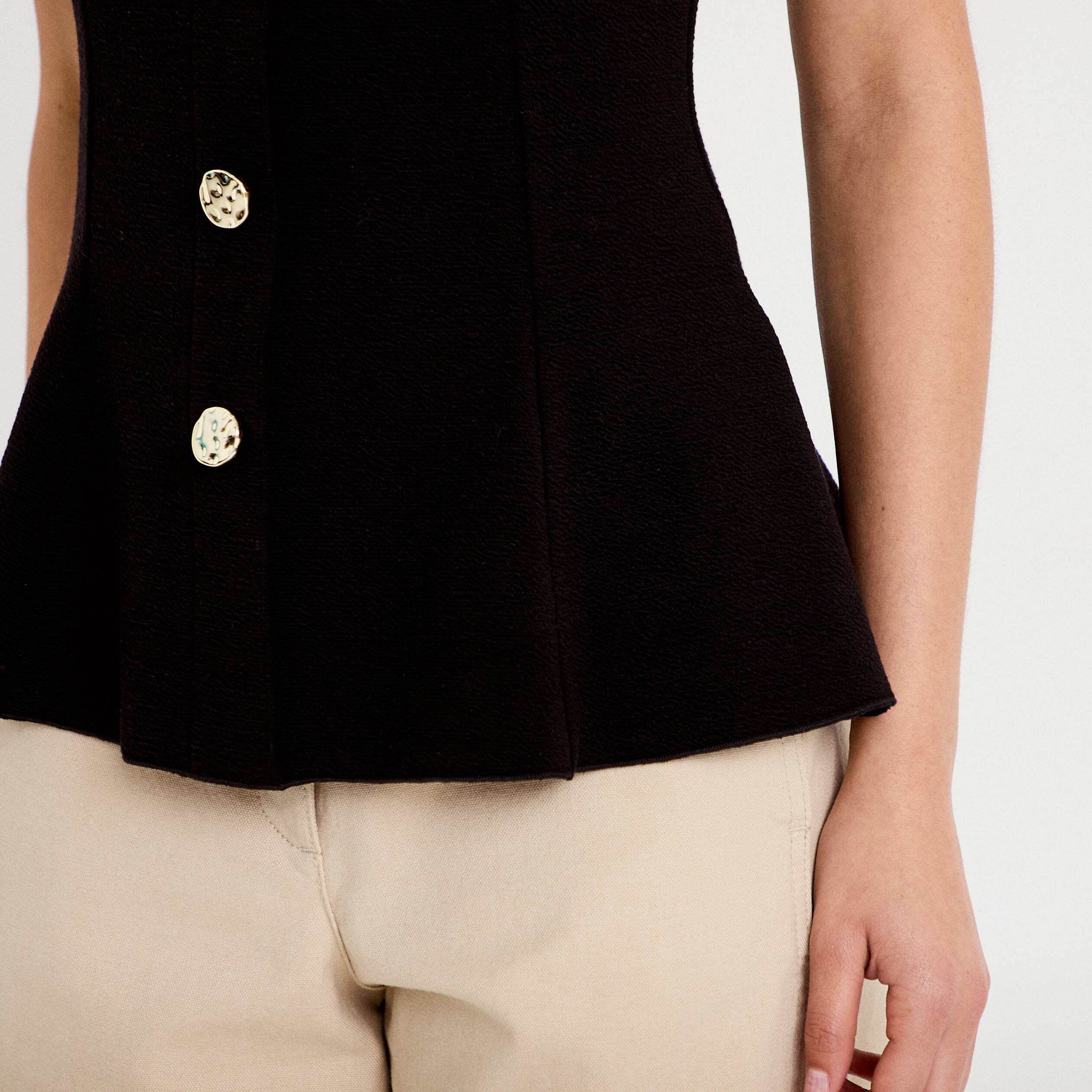 D&eacute;bardeur p&eacute;plum cintr&eacute; col coeur noir femme