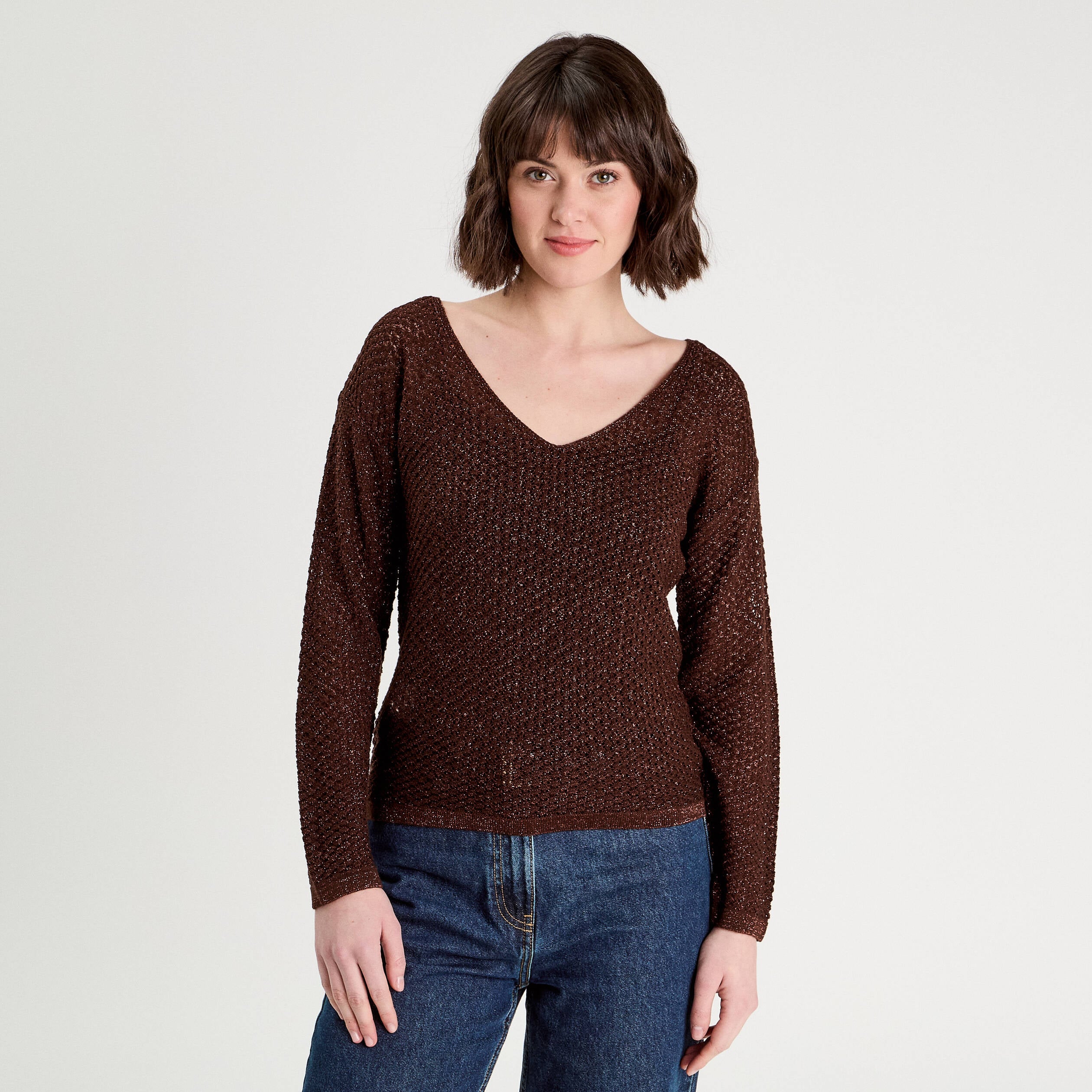 Pull ajour&eacute; manches longues marron fonc&eacute; femme