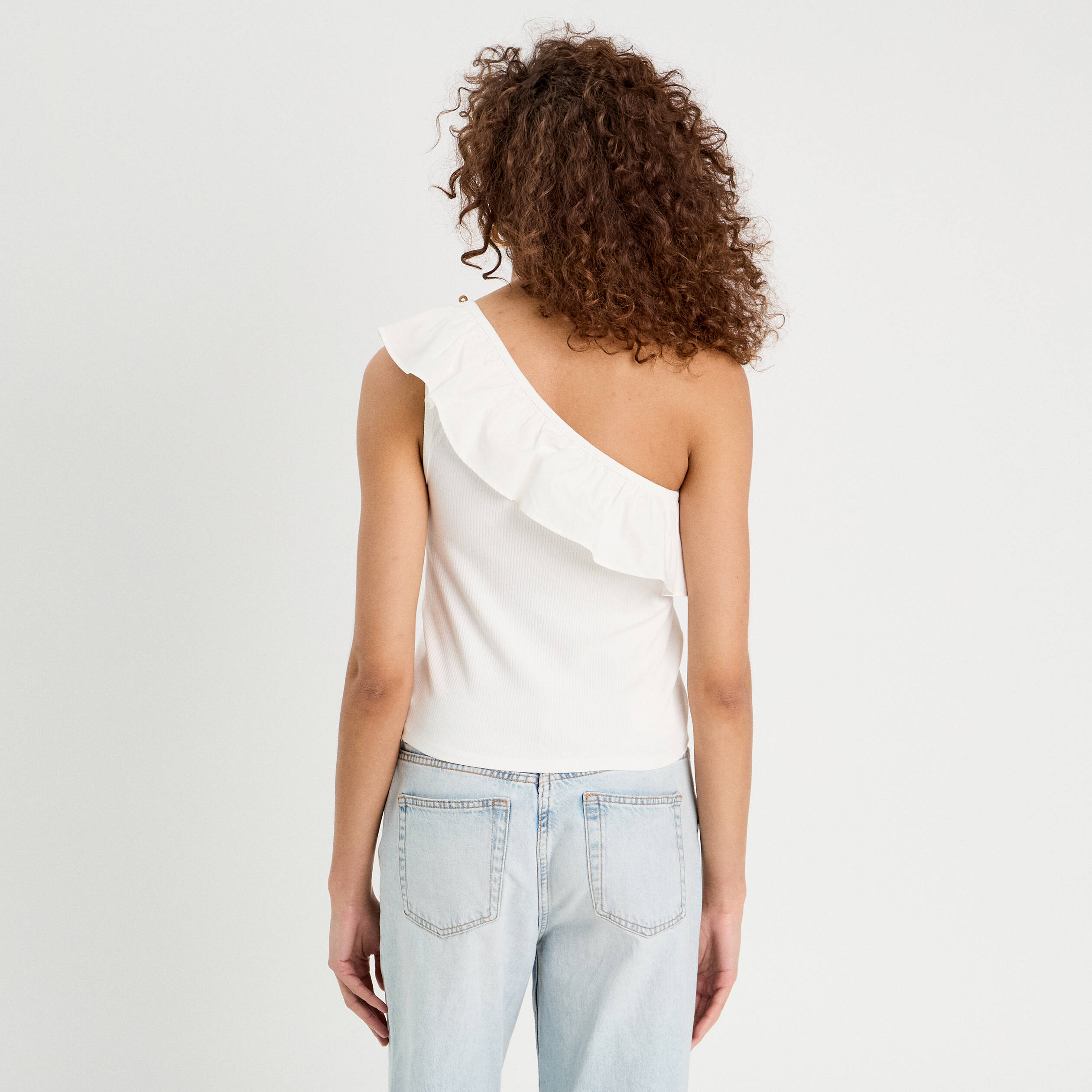 D&eacute;bardeur asym&eacute;trique ecru femme