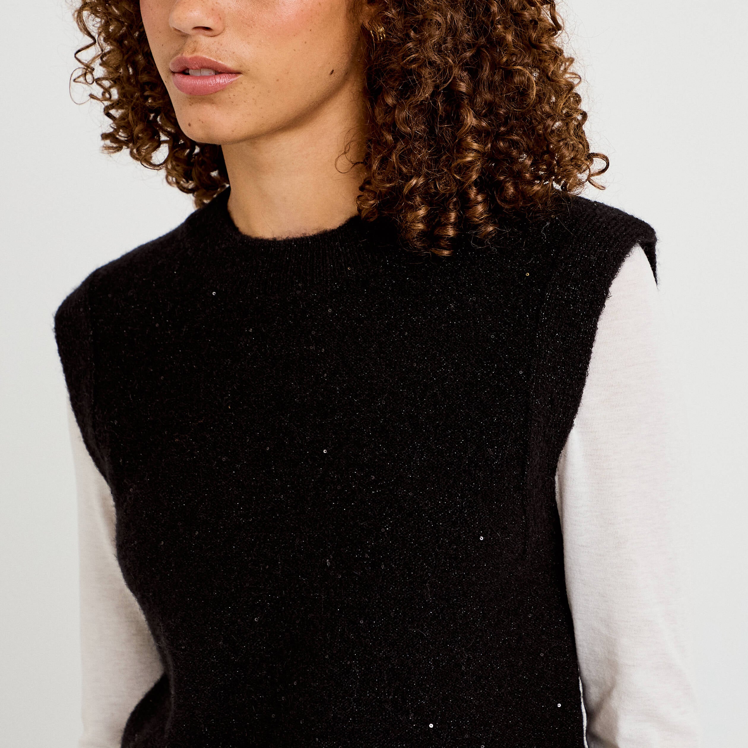D&eacute;bardeur col rond avec sequin noir femme