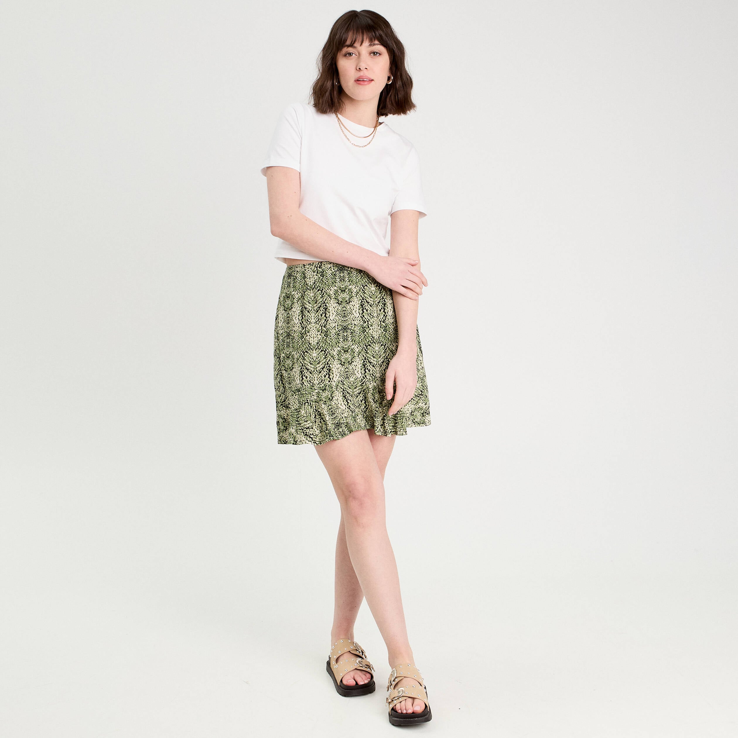Jupe courte &eacute;vas&eacute;e vert kaki femme