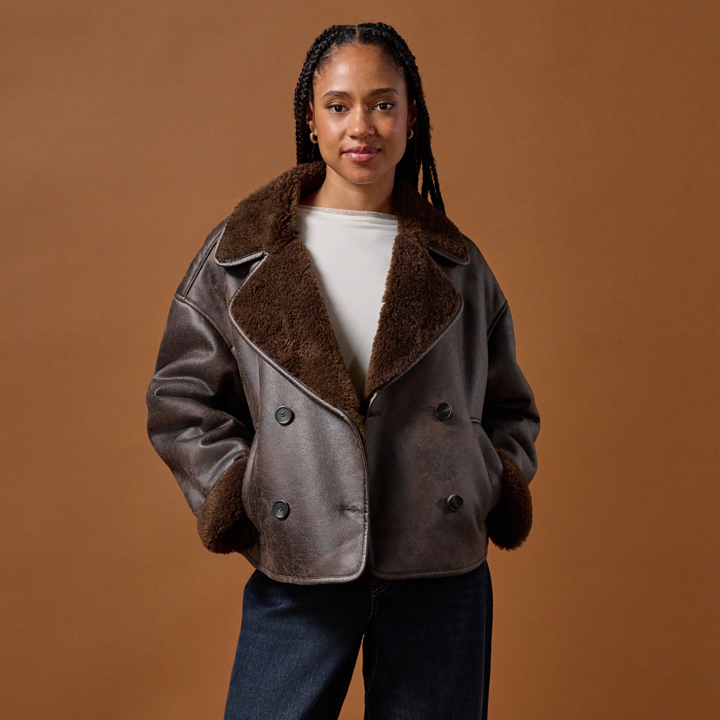 Caban cropped droit col tailleur marron fonc&eacute; femme