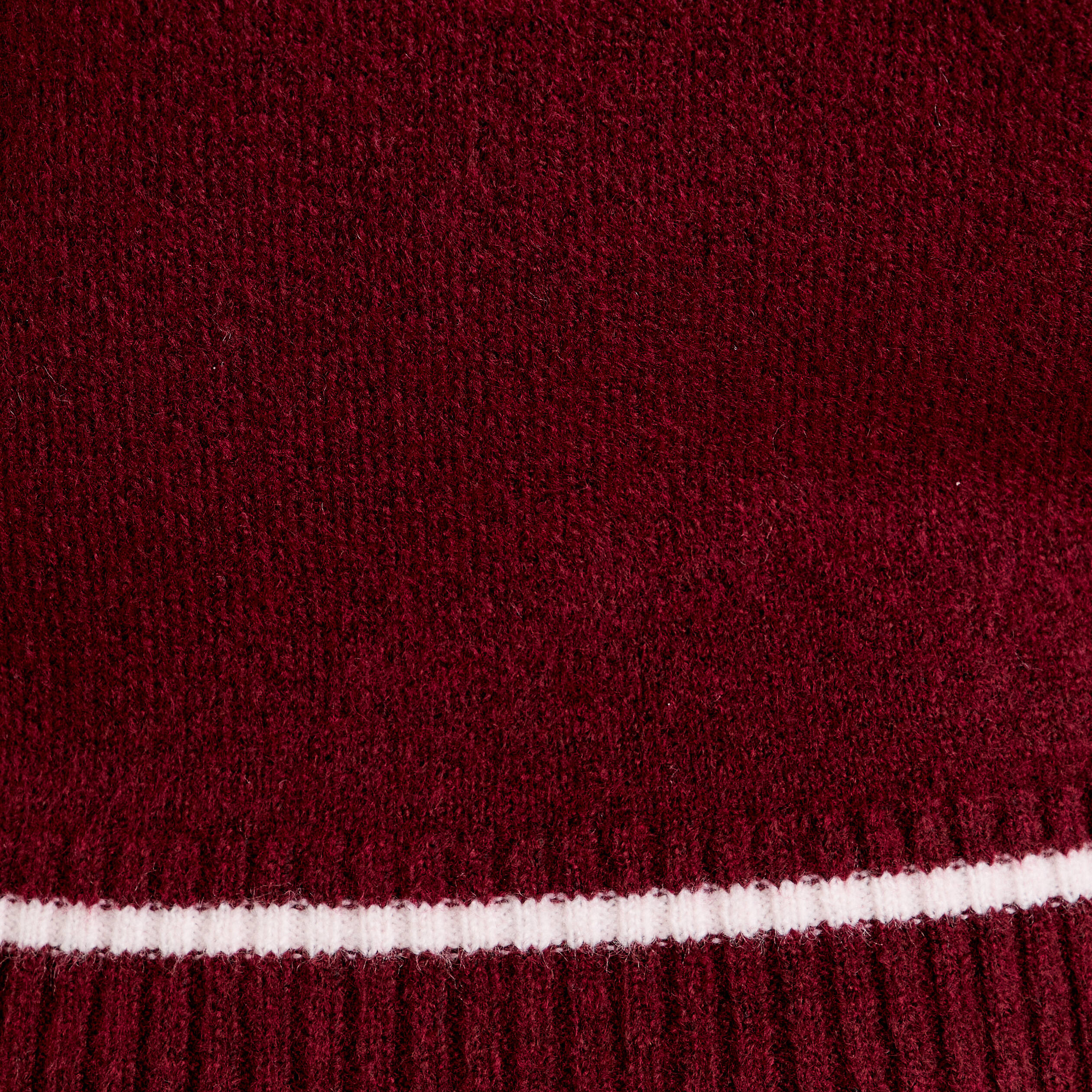 pull 2 en 1 col en v rouge fonce femme Pull 2-en-1 col en V rouge foncé femme