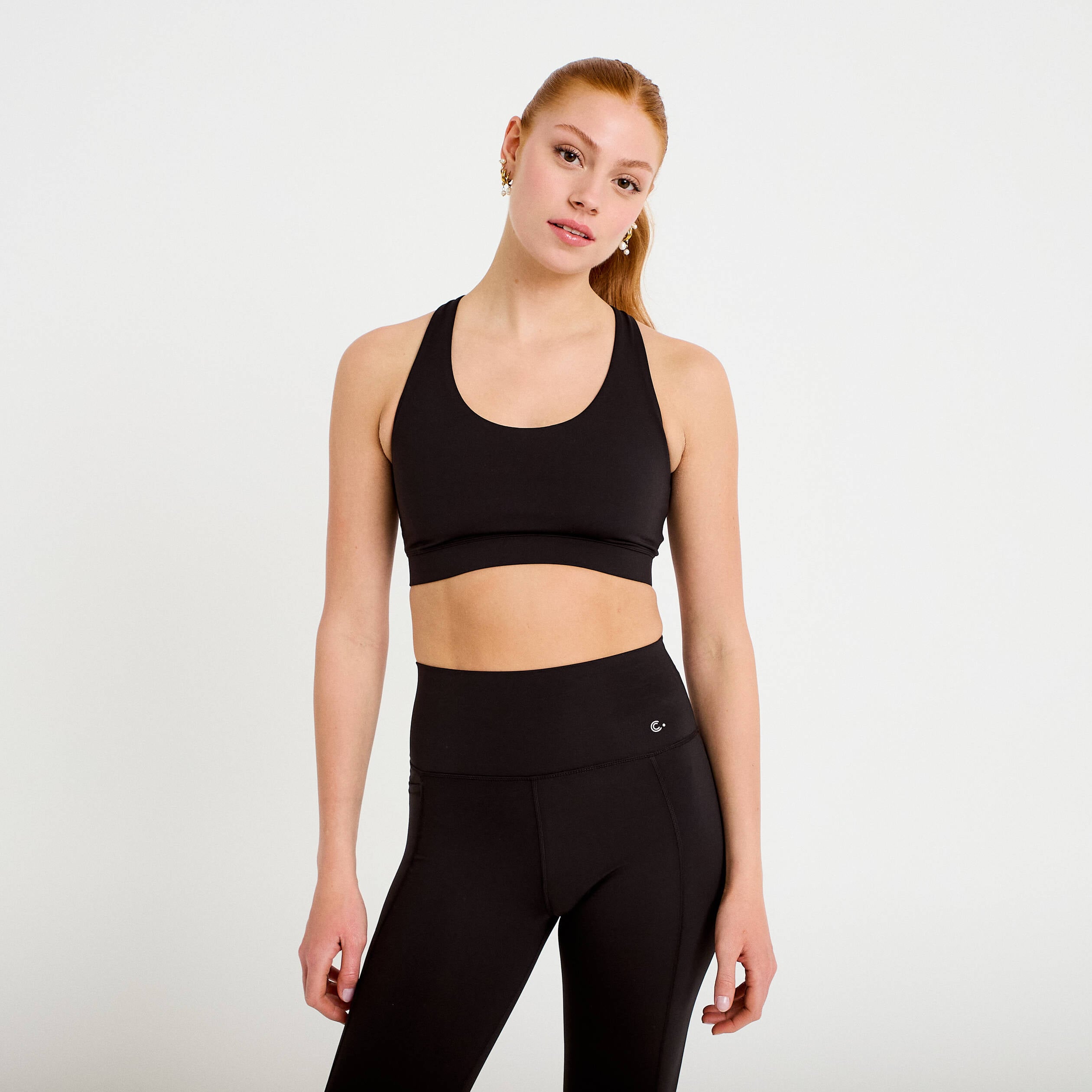 Brassi&egrave;re de sport fines bretelles noir femme