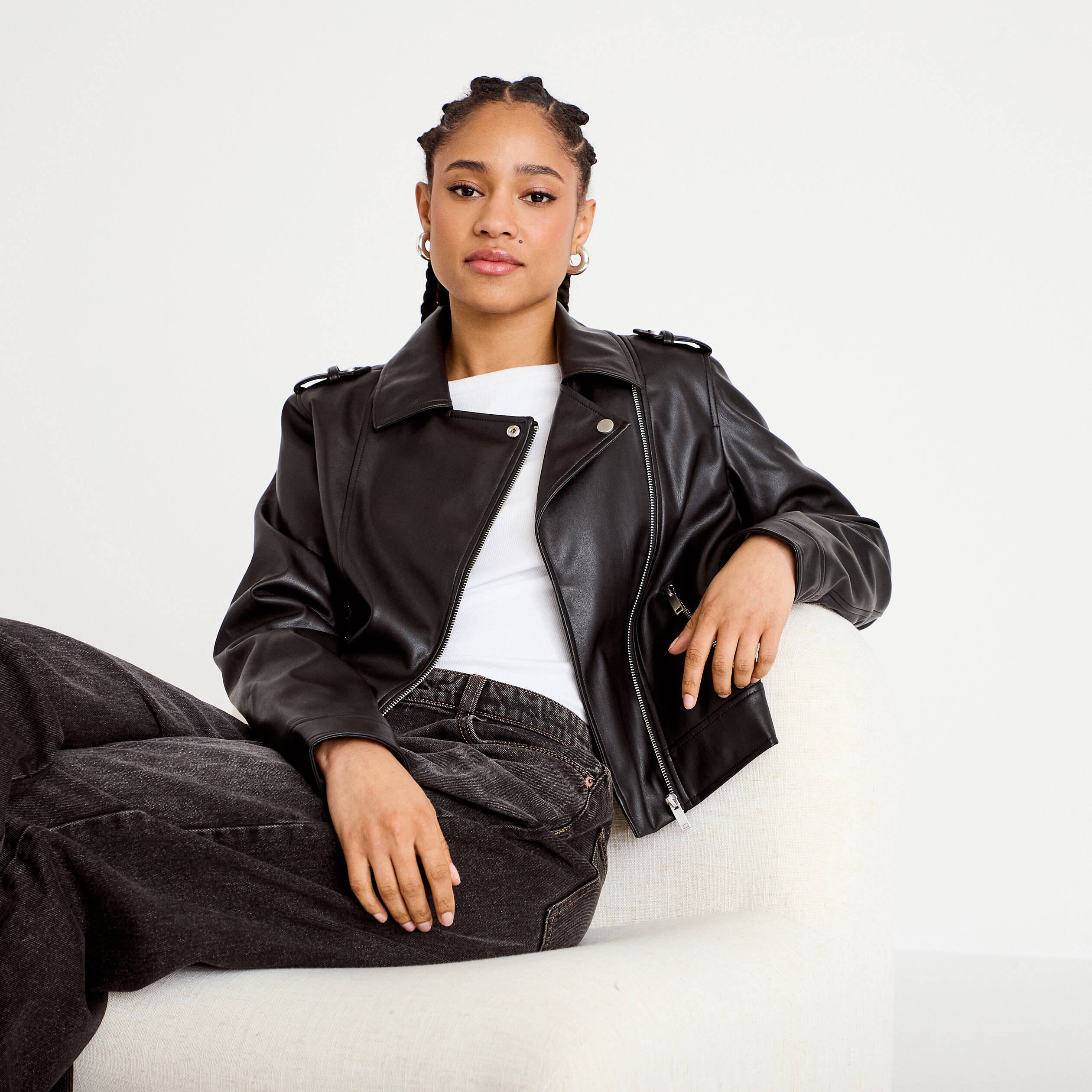 Blouson en simili-cuir et à capuche amovible pour femme • Mon Blouson
