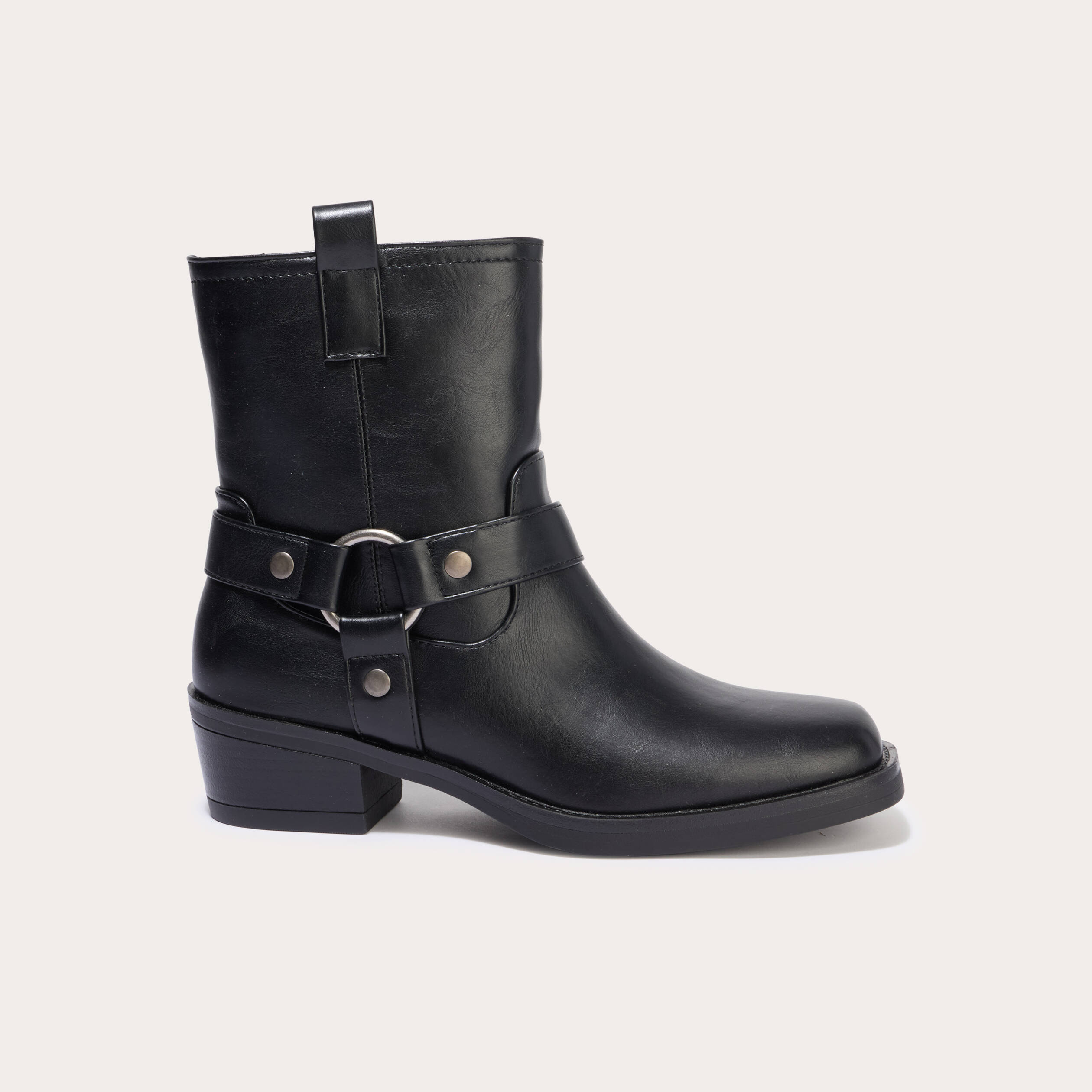 Bottines bout carr&eacute; noir femme