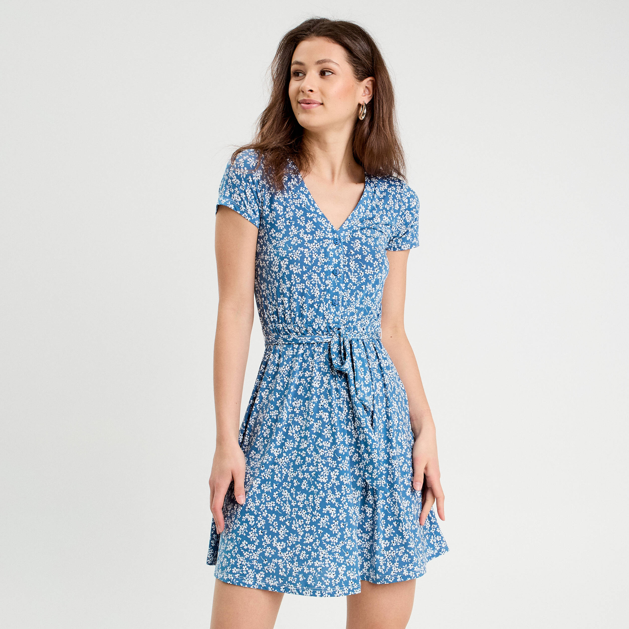 Robe &eacute;vas&eacute;e boutonn&eacute;e bleu clair femme