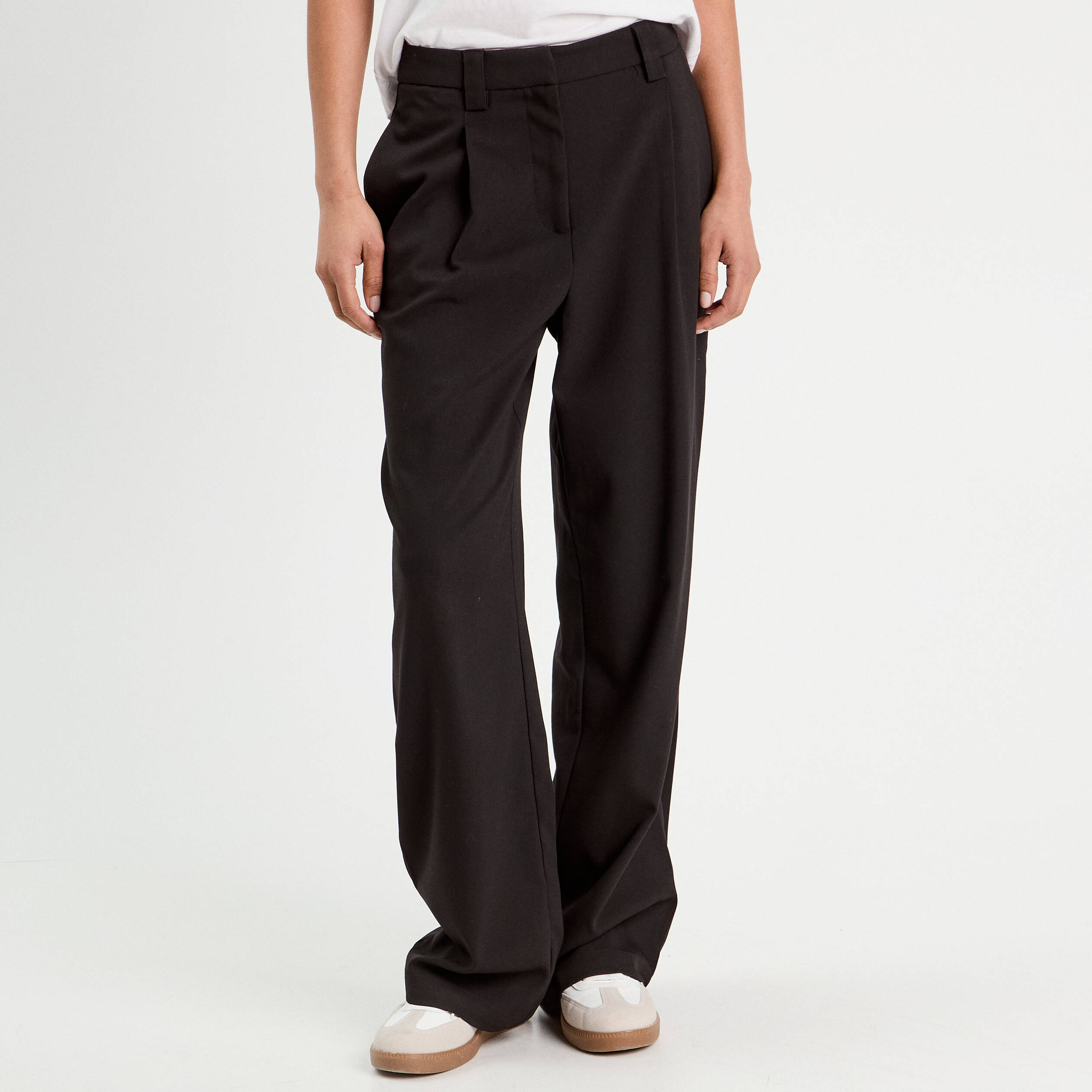 Pantalon large avec pinces noir femme Vibs