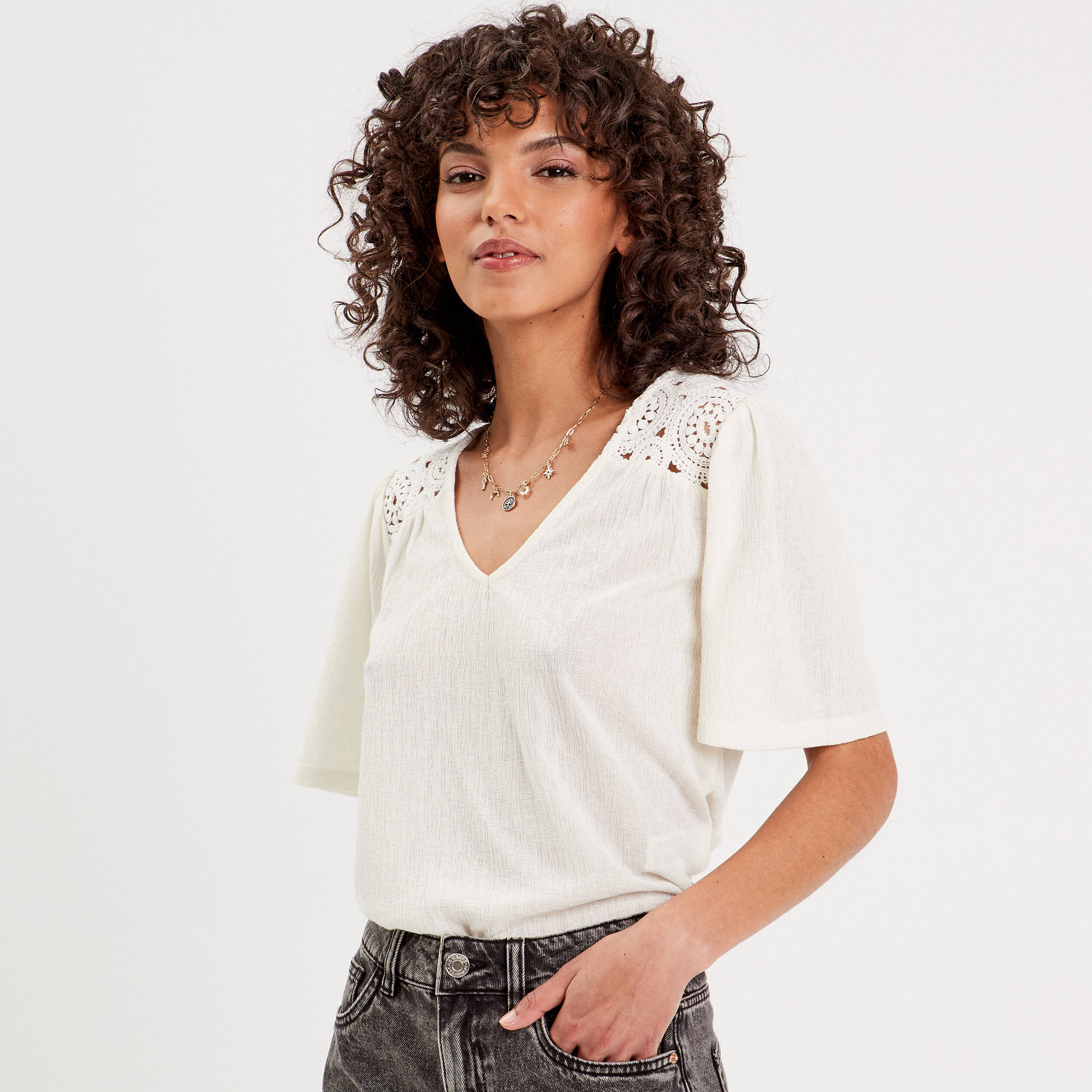t shirt manches courtes ecru femme T-shirt manches courtes ecru femme