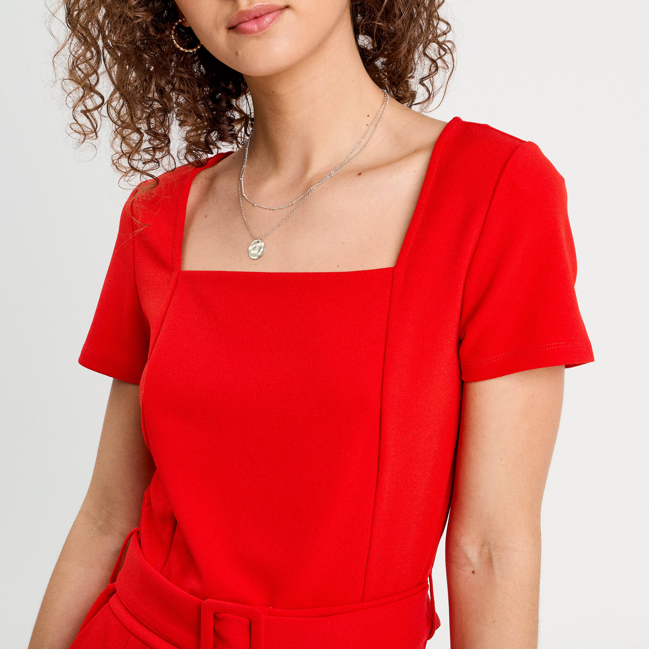 Combishort ceintur&eacute;e rouge femme