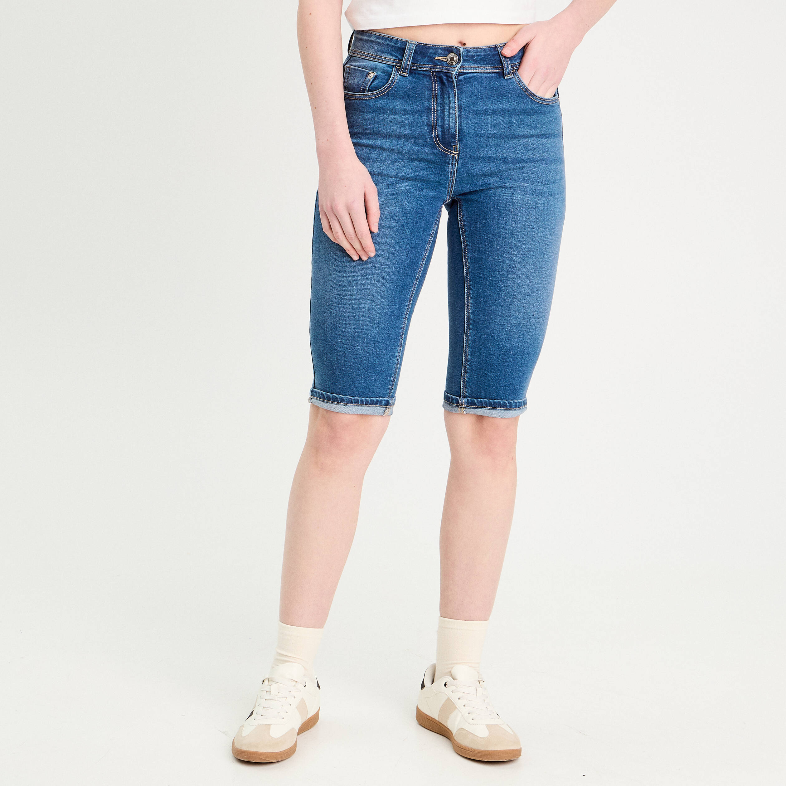 bermuda skinny en jean denim stone femme Bermuda skinny en jean denim stone femme