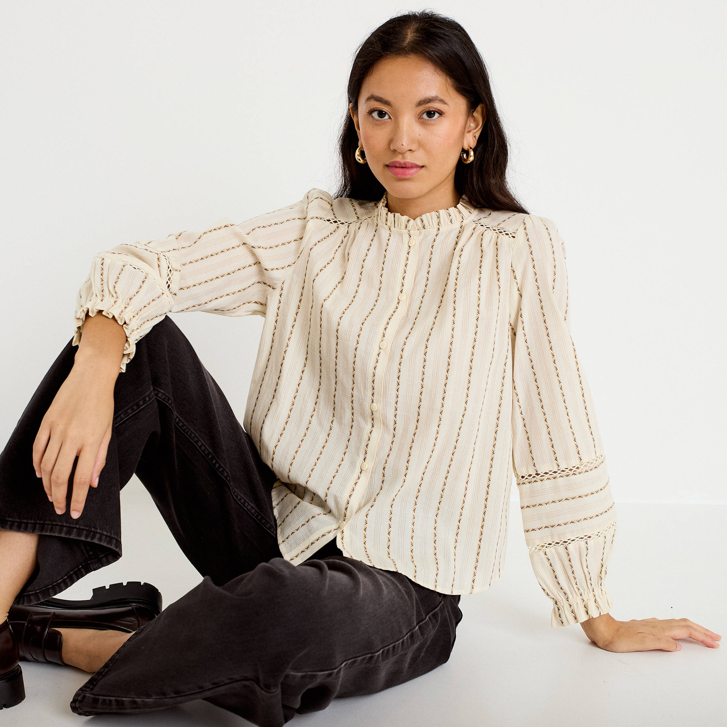 Blouse ajour&eacute;e manches longues marron femme