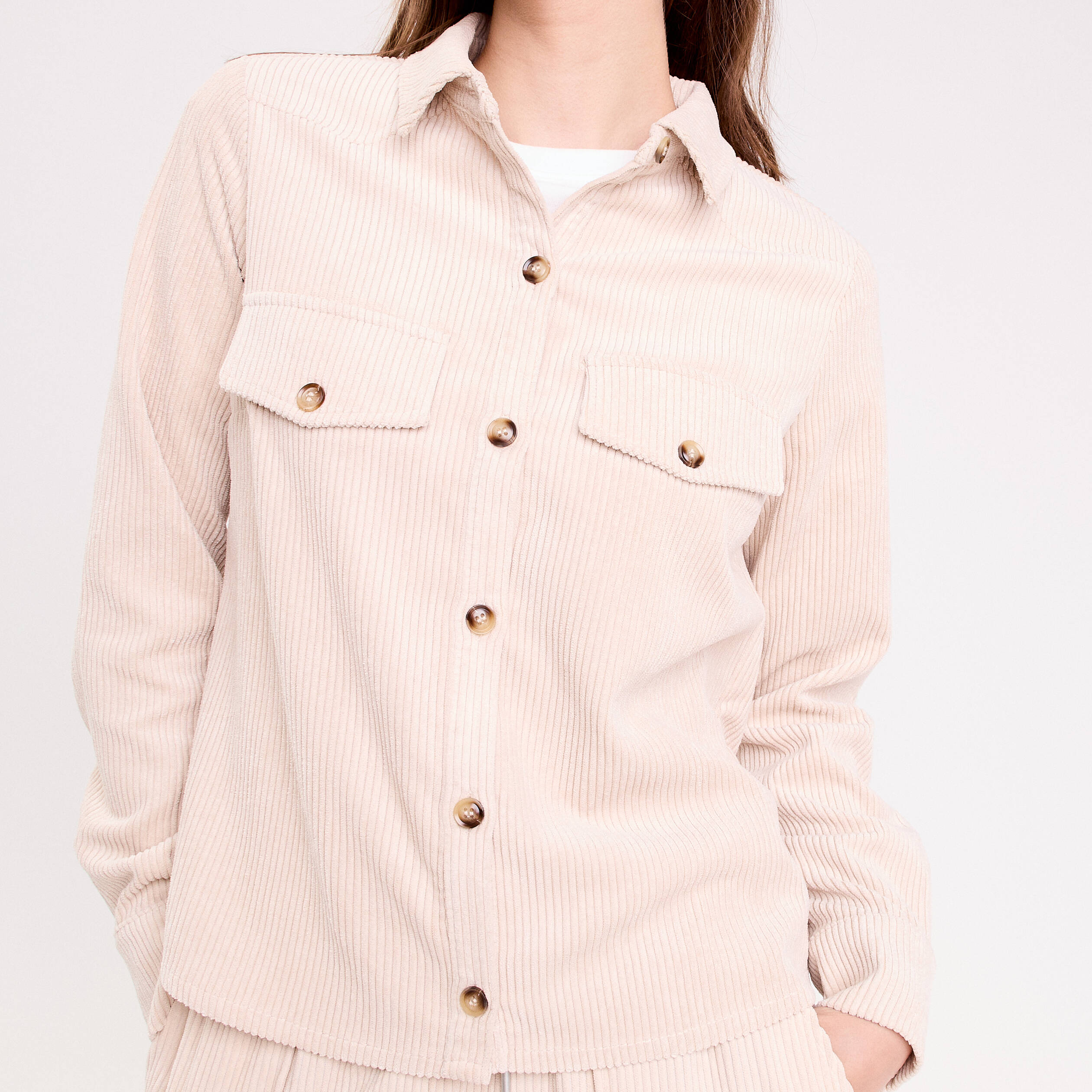 Chemise velours c&ocirc;tel&eacute; sable femme
