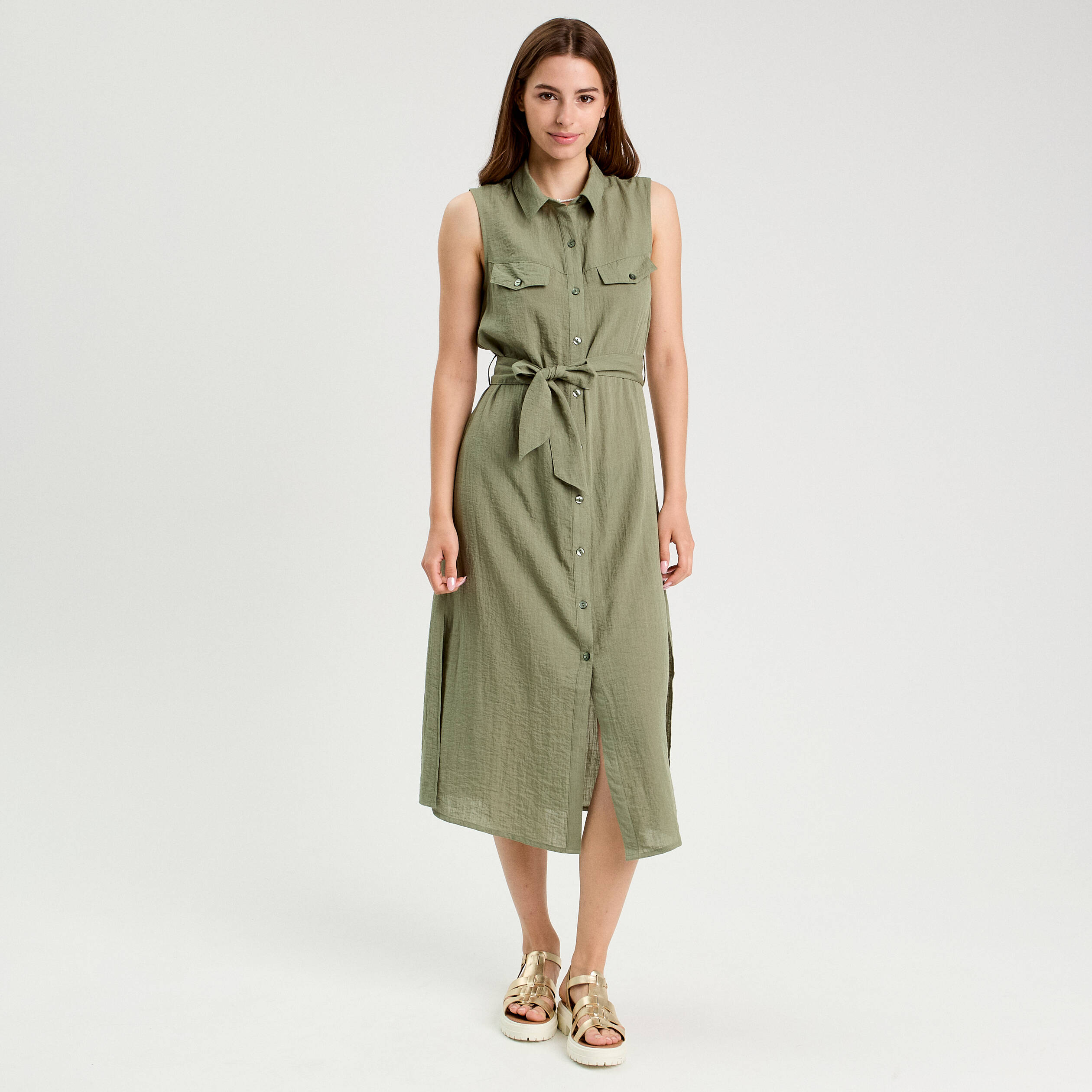 robe longue evasee boutonnee vert kaki femme Robe longue évasée boutonnée vert kaki femme