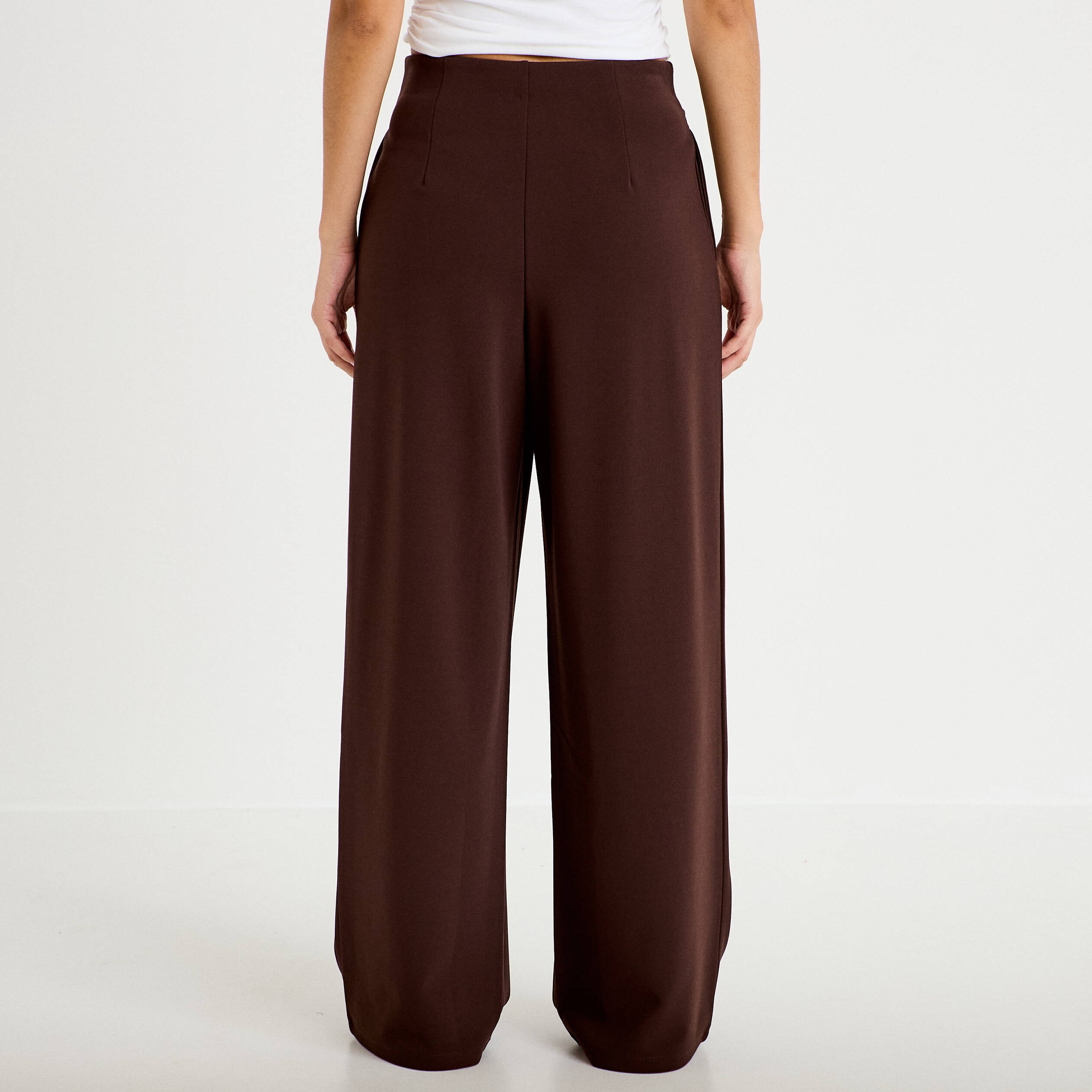 Pantalon bootcut avec ceinture marron fonc&eacute; femme