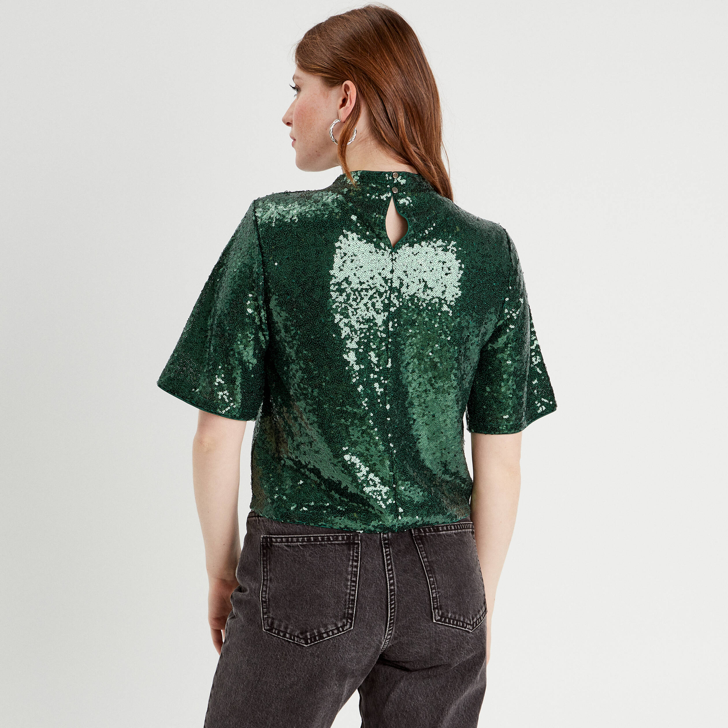 T-shirt sequins col montant vert fonc&eacute; femme
