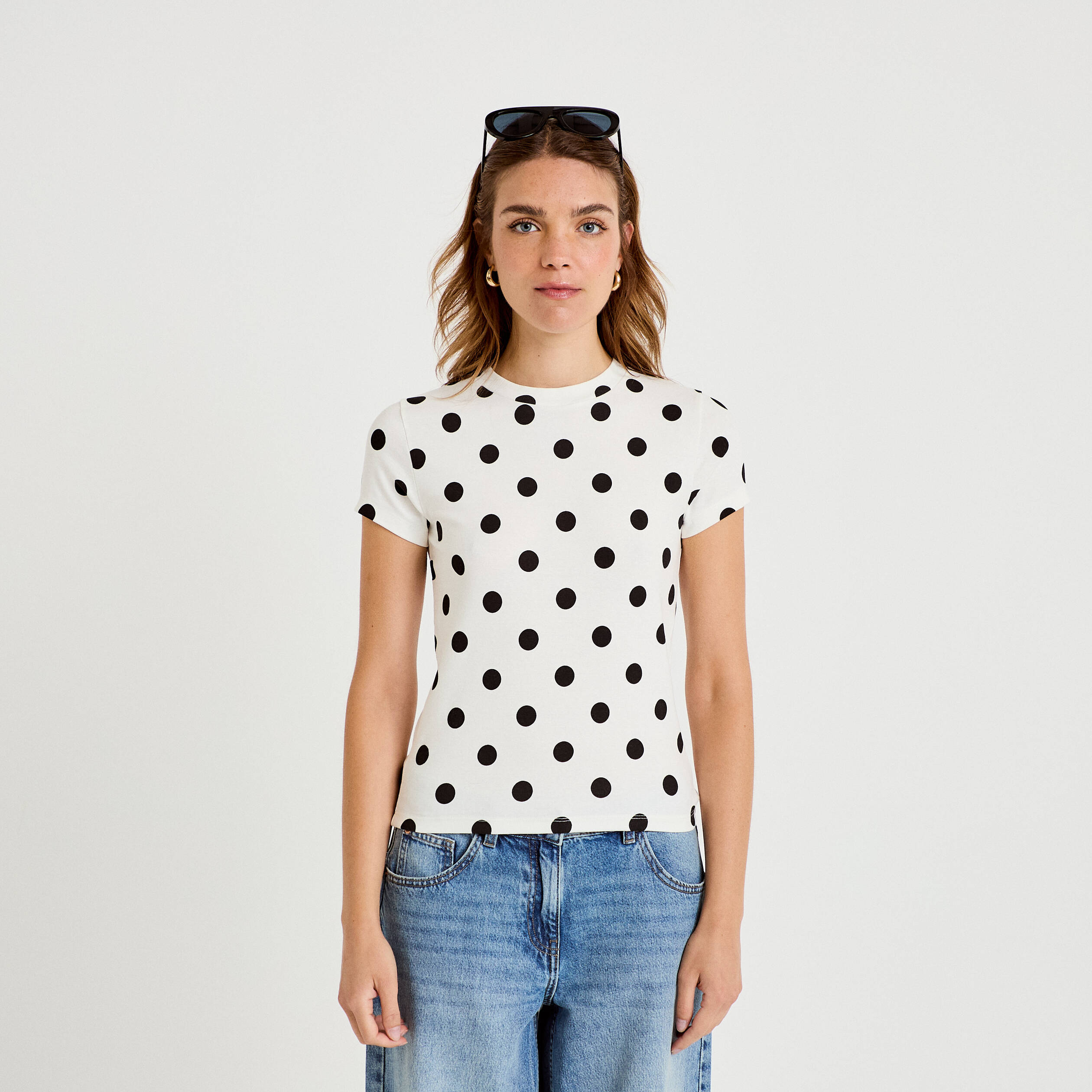 Top ajust&eacute; col rond manches courtes blanc femme