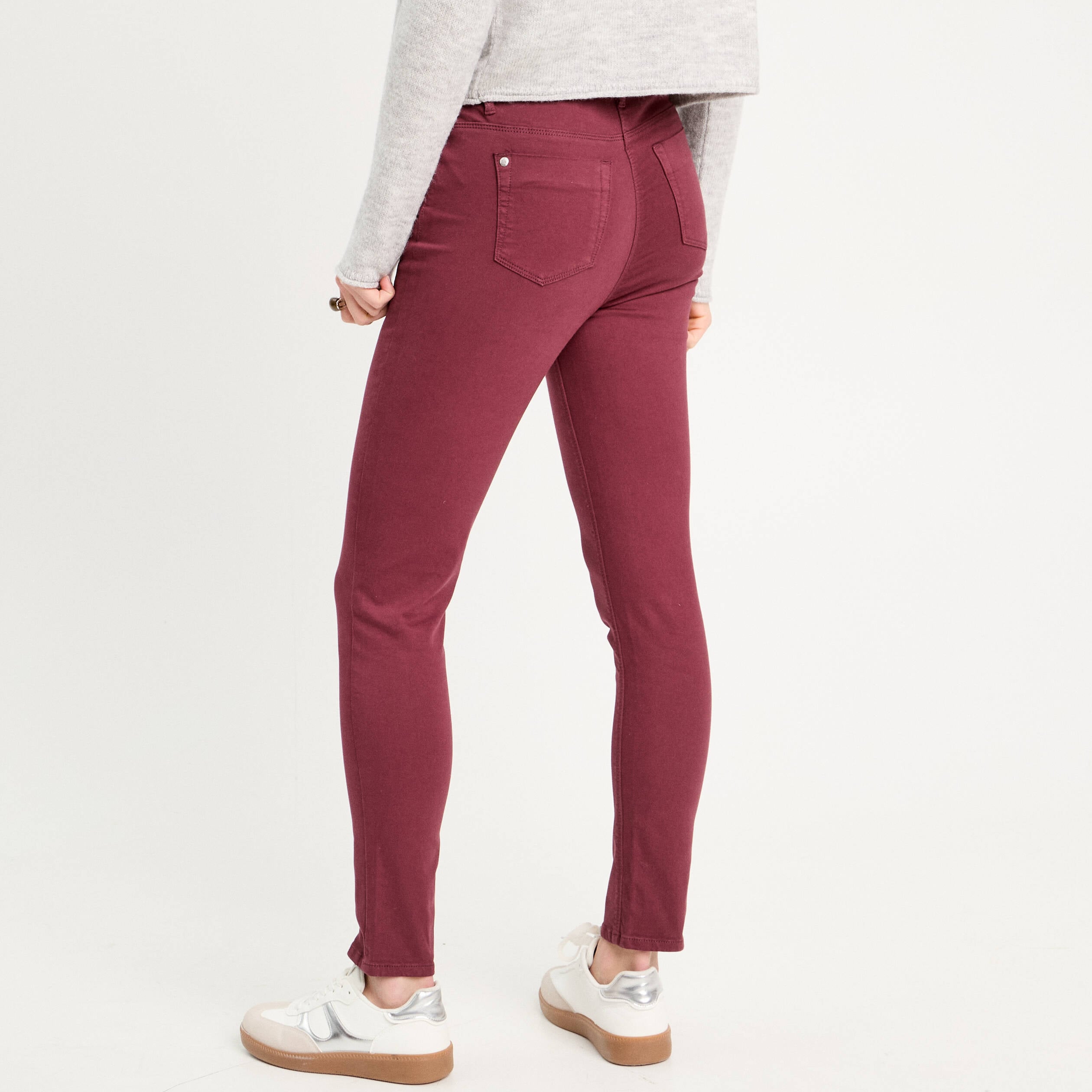 Jeans slim 5 poches violet fonc&eacute; femme