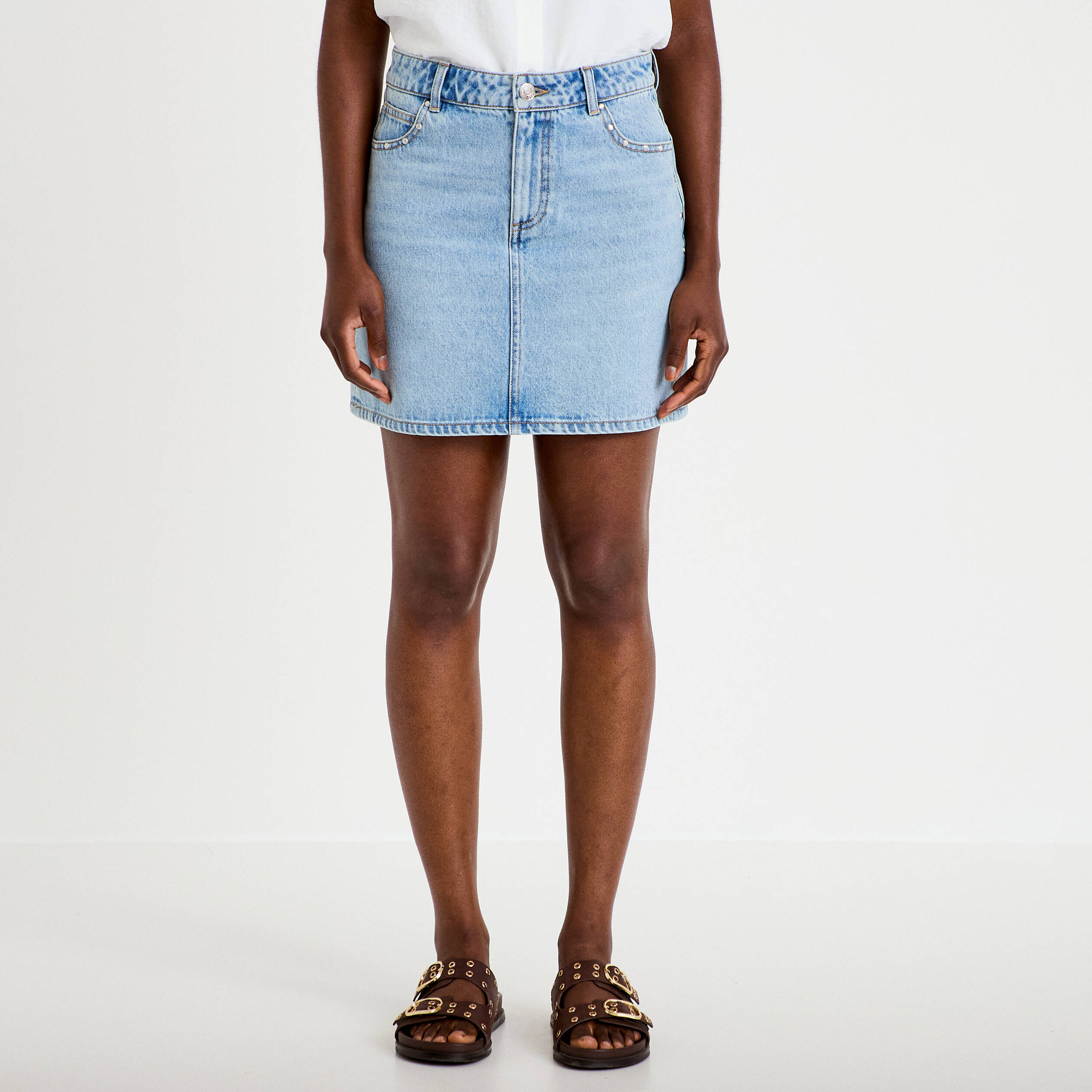 Jupe droite courte en jean clout&eacute;e denim double stone femme
