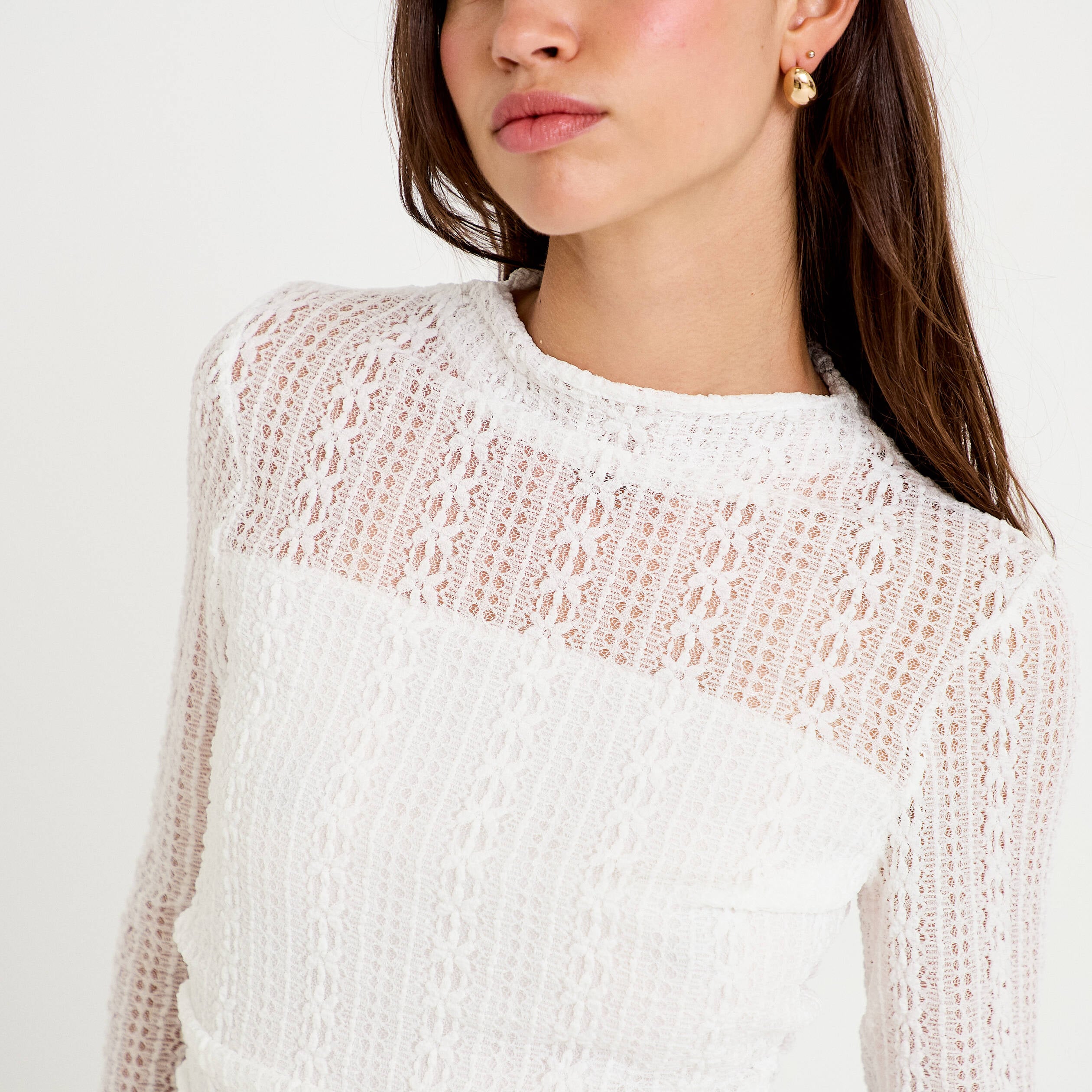 Top ajust&eacute; col montant dentelle ecru femme