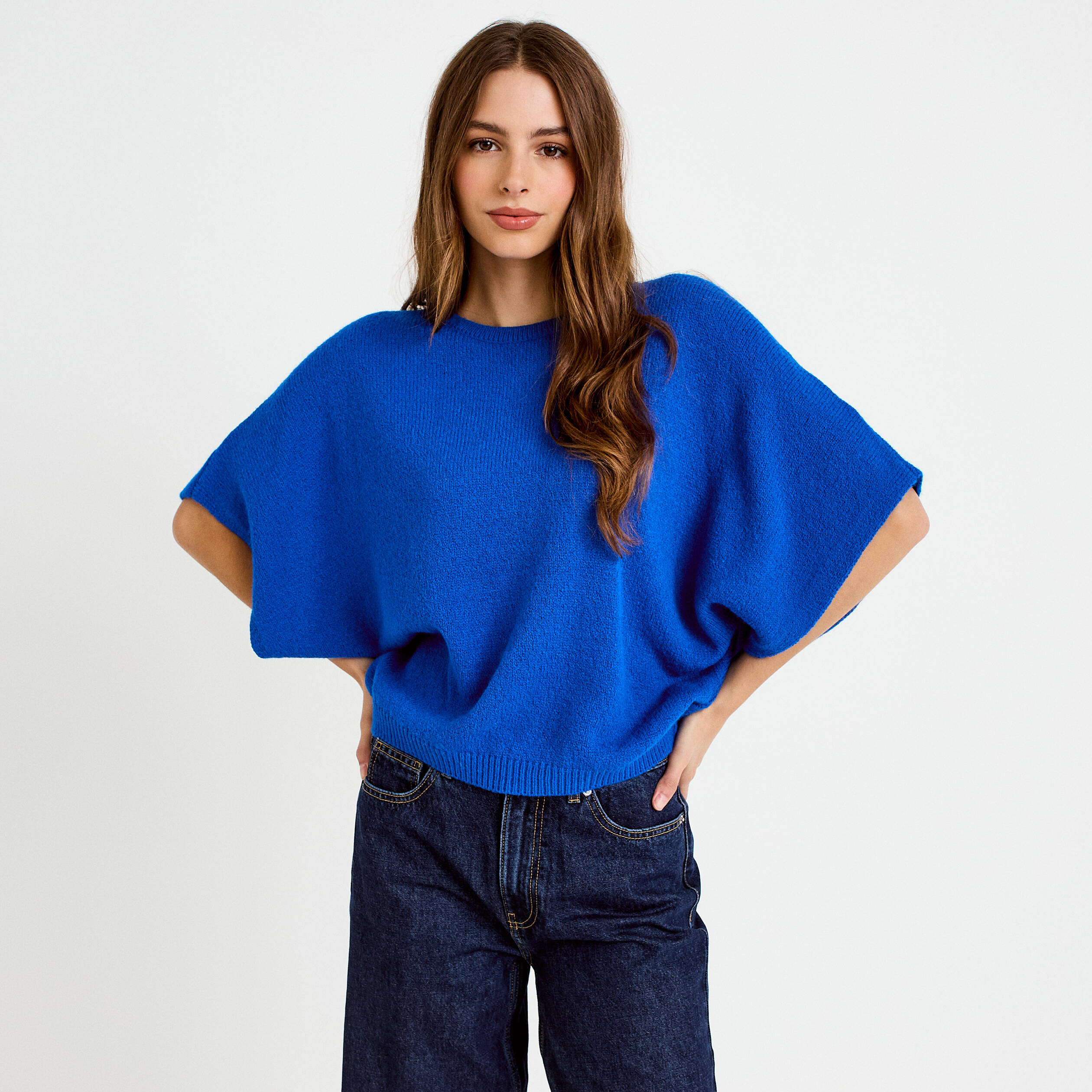 Pull oversize col rond manches courtes bleu electrique femme