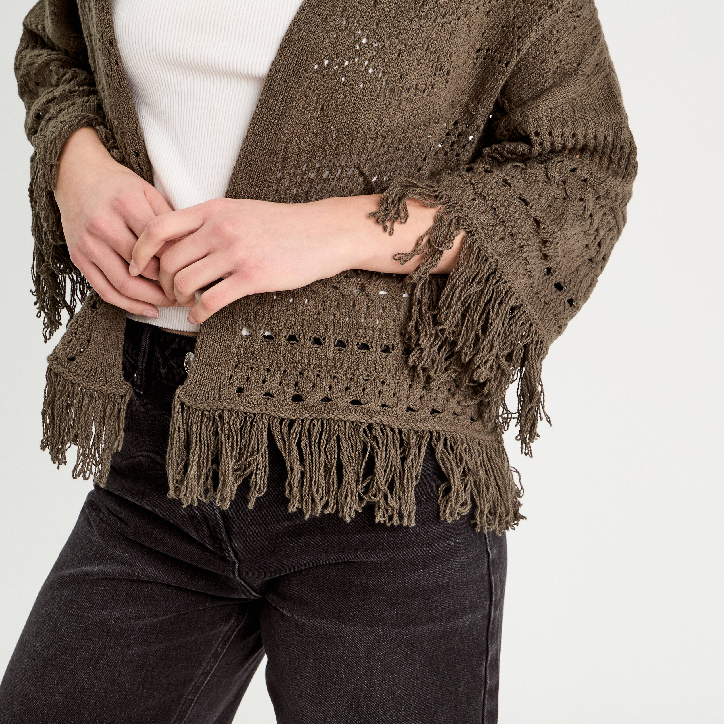 Gilet ajour&eacute; avec franges vert kaki femme