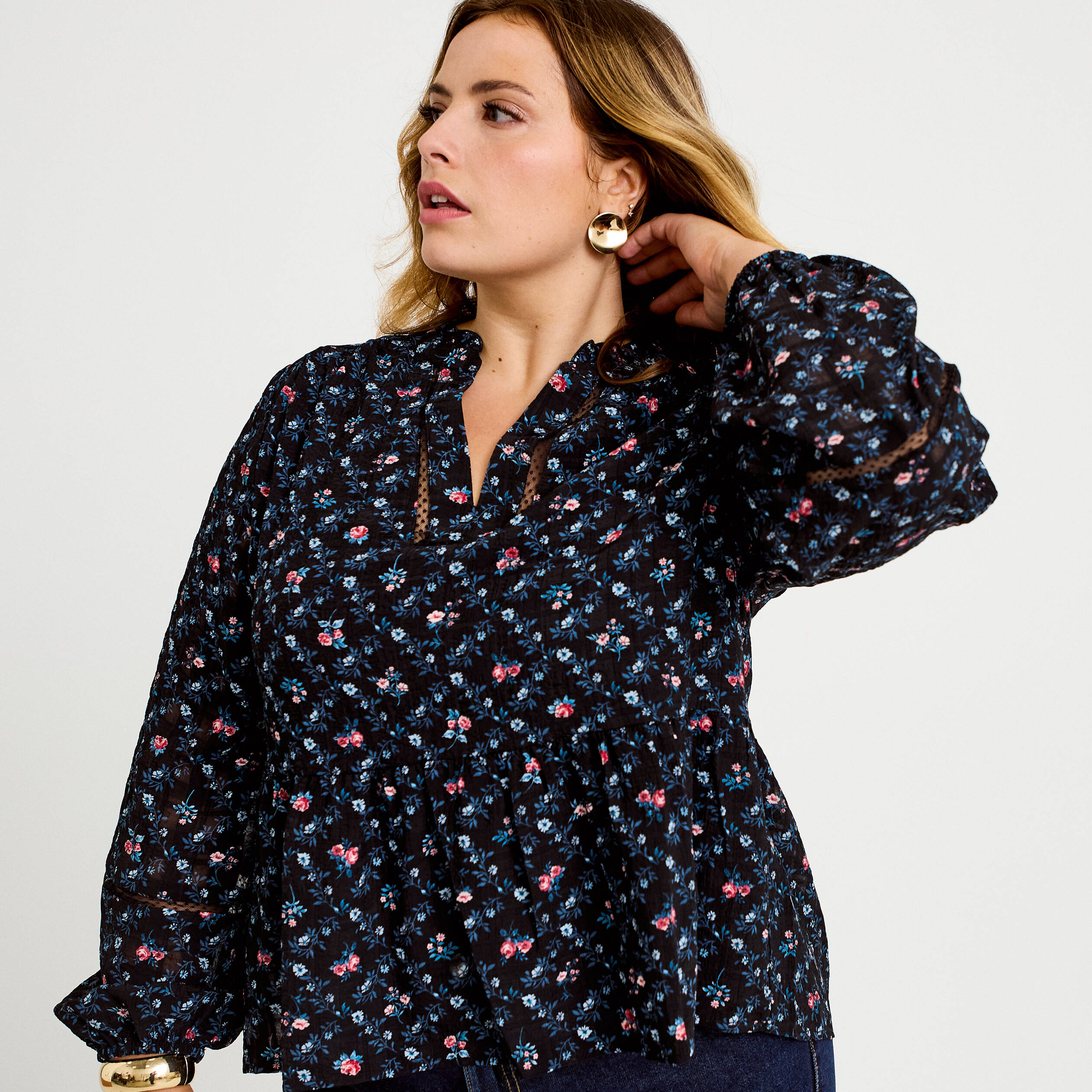 Chemise col v manches longues noir femme