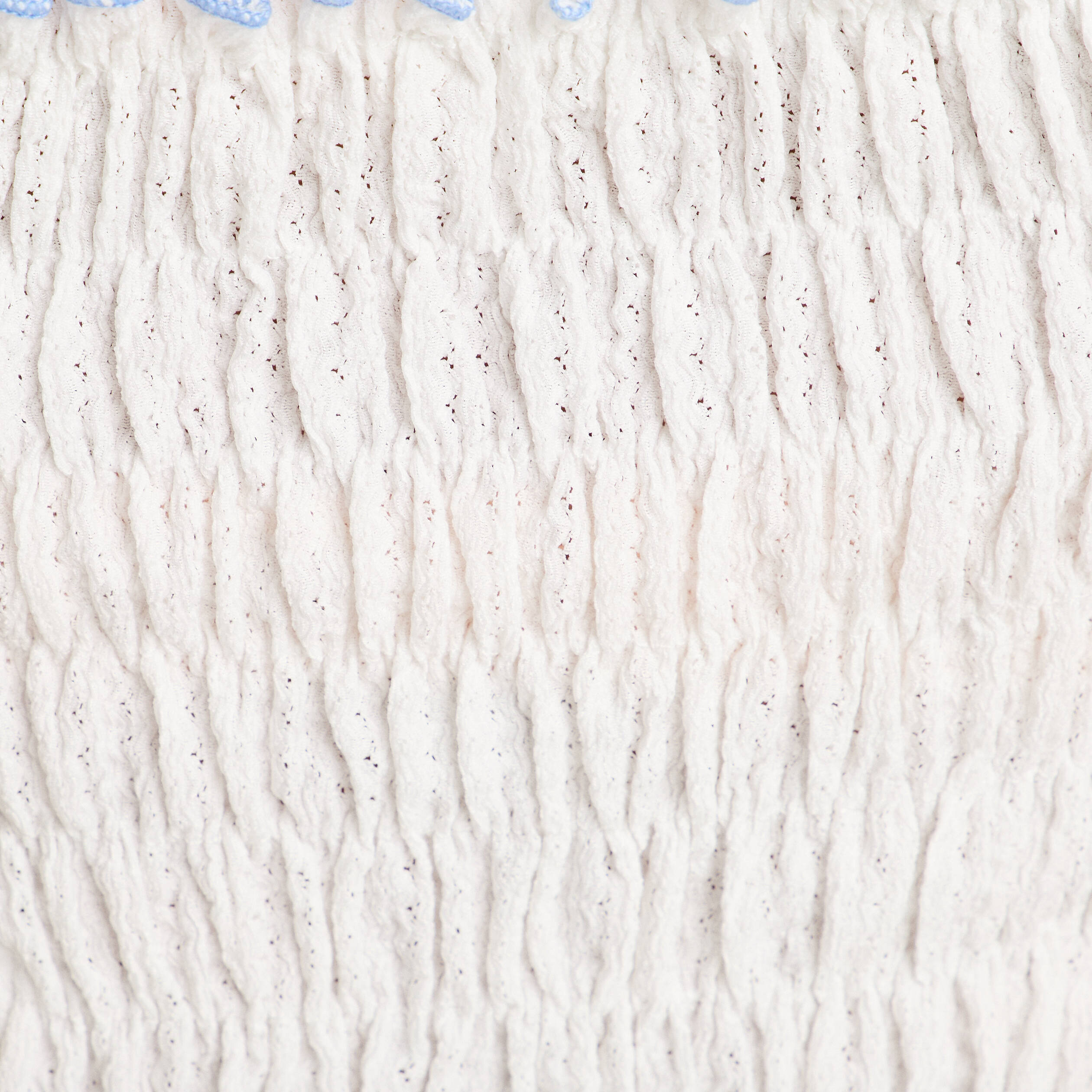 D&eacute;bardeur smock&eacute; blanc femme