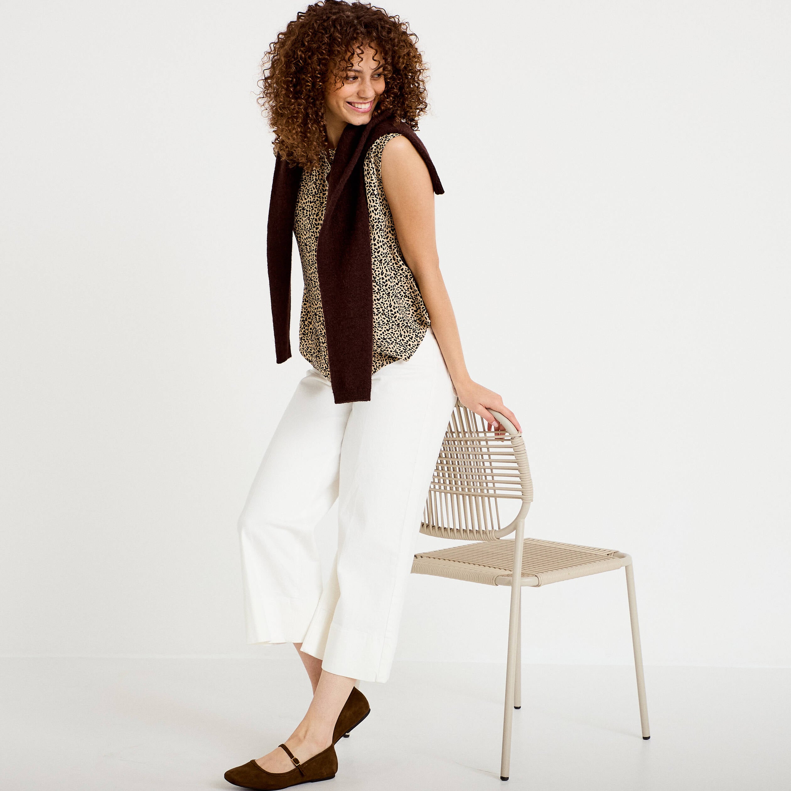 Chemise ample sans manches col classique ecru femme