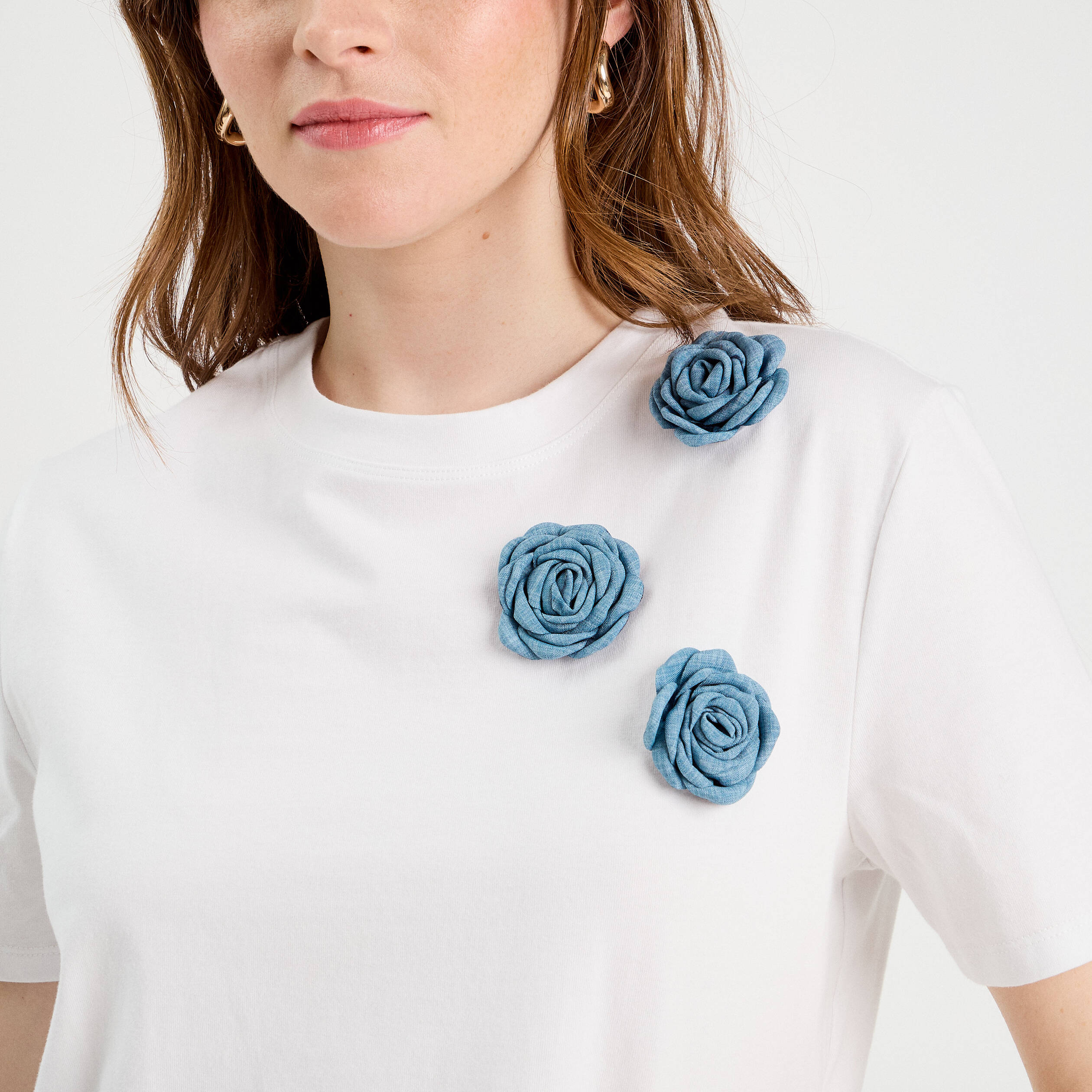 T-shirt détails fleurs blanc femme