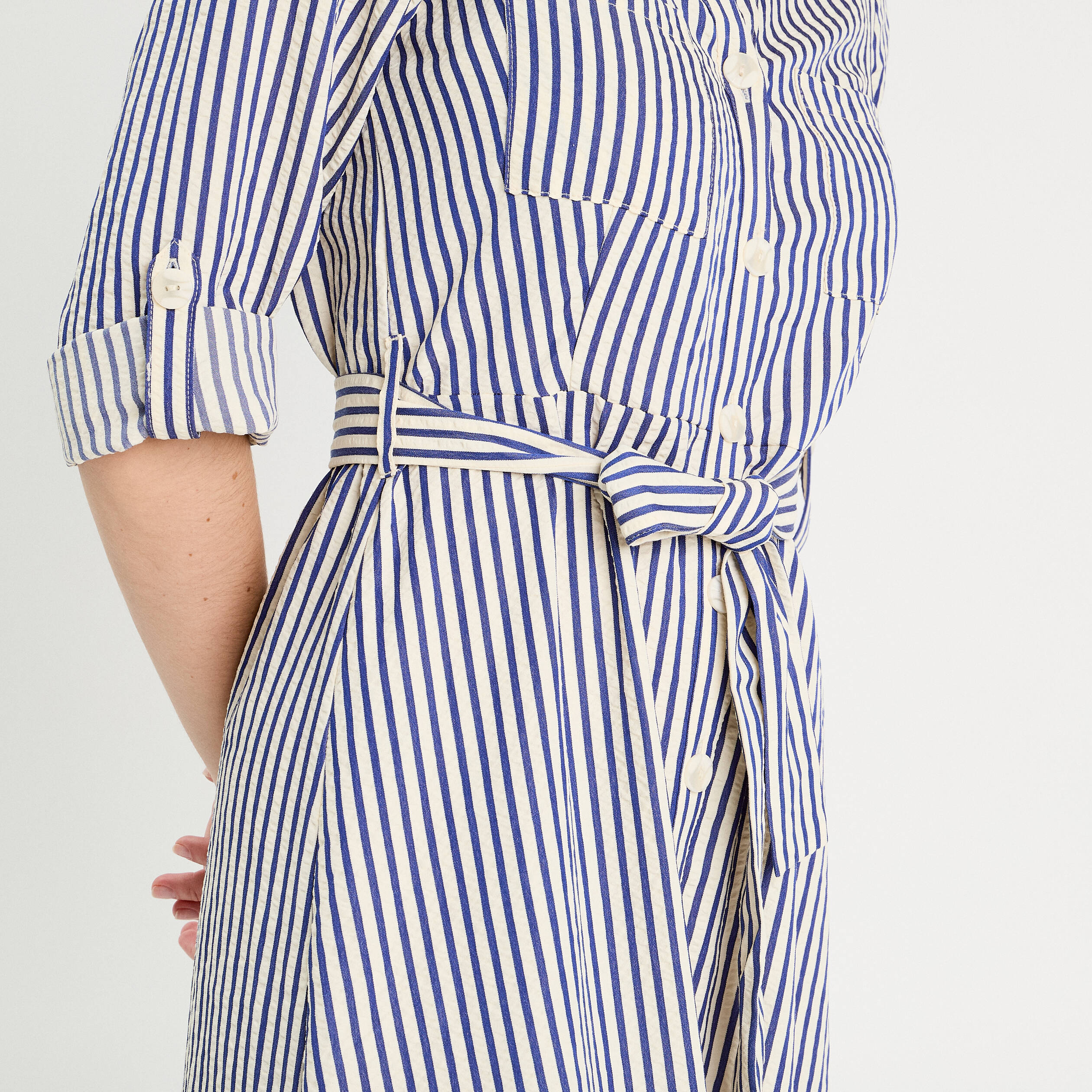 Robe longue chemise ceintur&eacute;e bleu marine femme