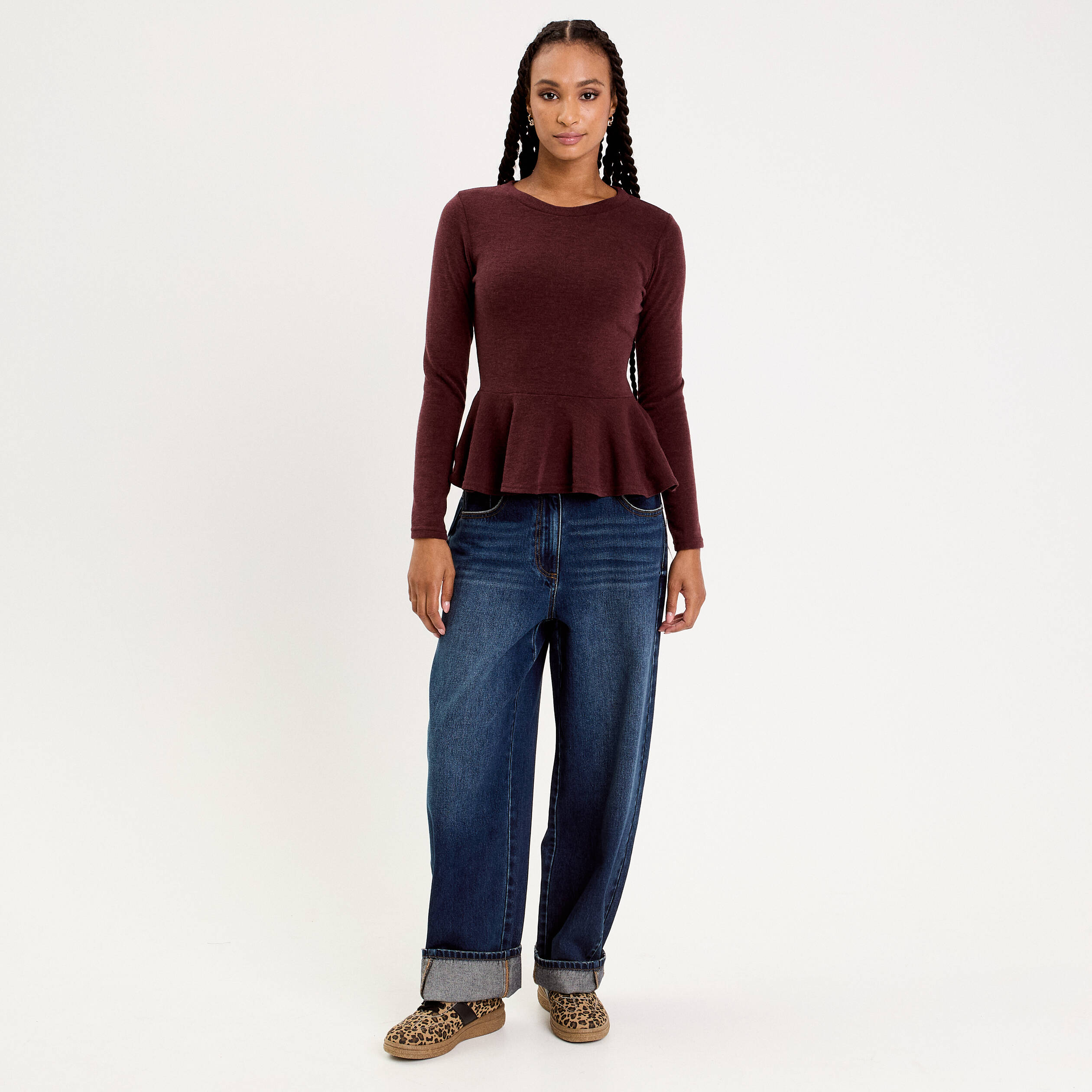 Pull ajust&eacute; court manches longues bordeaux femme