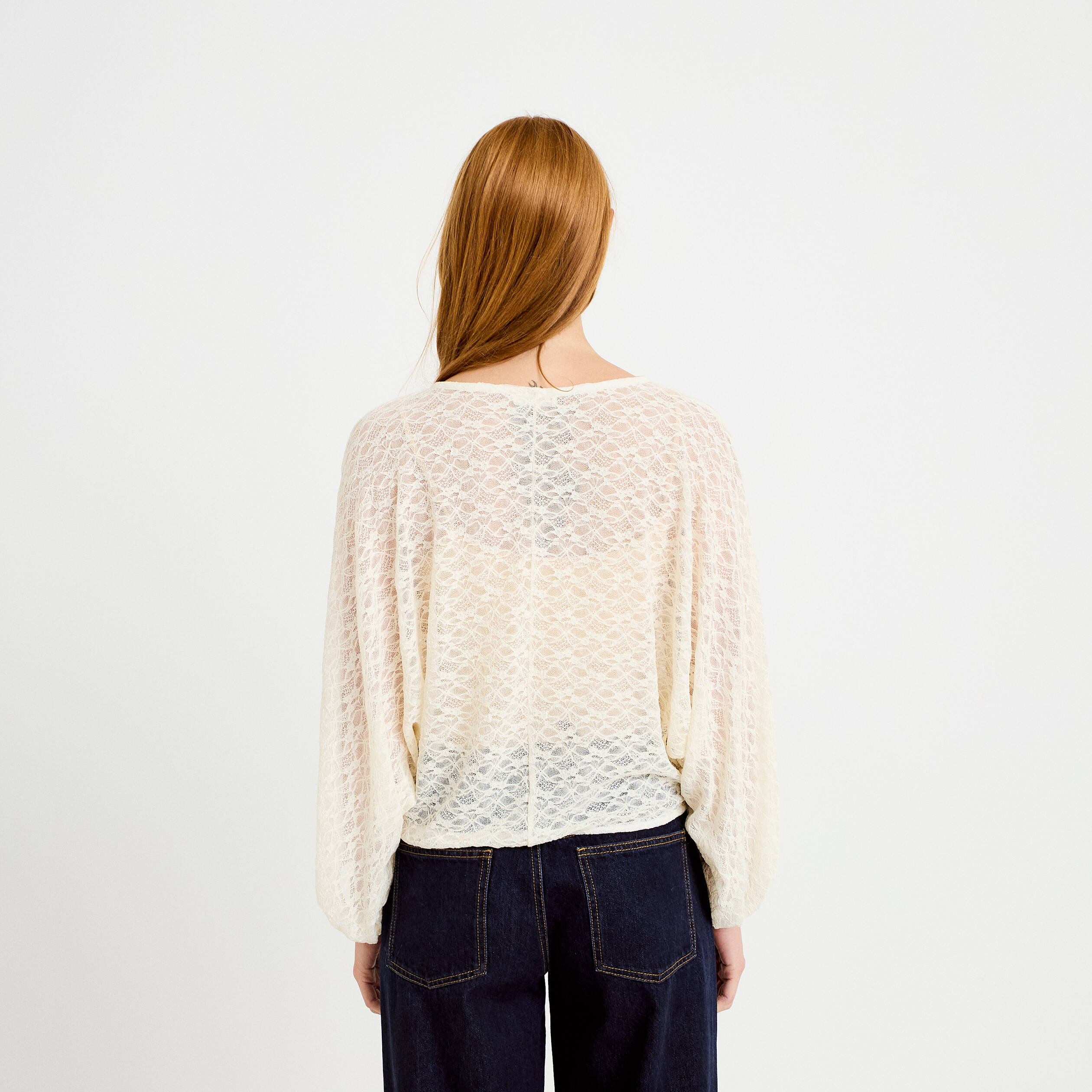 Blouse dentelle col rond manches longues ecru femme