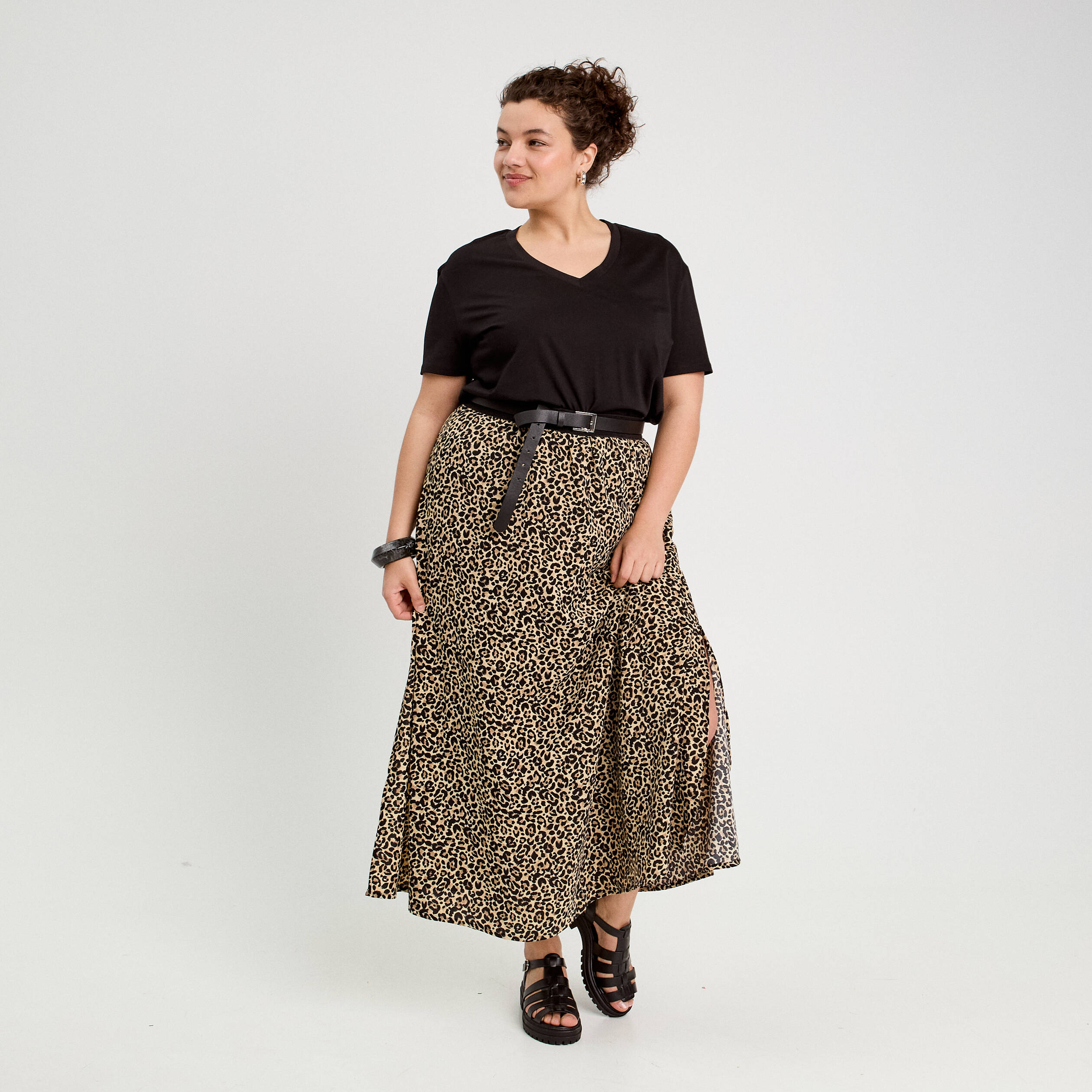 Jupe longue &eacute;vas&eacute;e beige femme